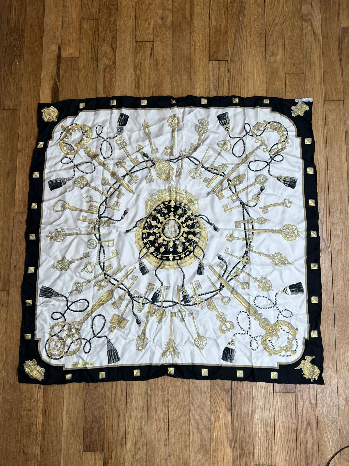 Hermes Hermes Lord y Taylor France The Keys Les Cles Silk Scarf Size ONE SIZE - 5 Thumbnail