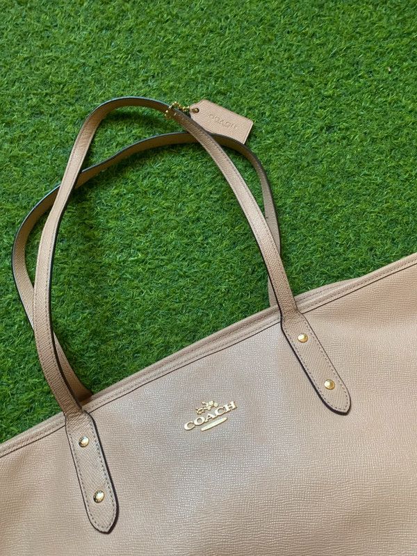 Coach Leather Tote Bag  Light Beige  in Pink, Women's