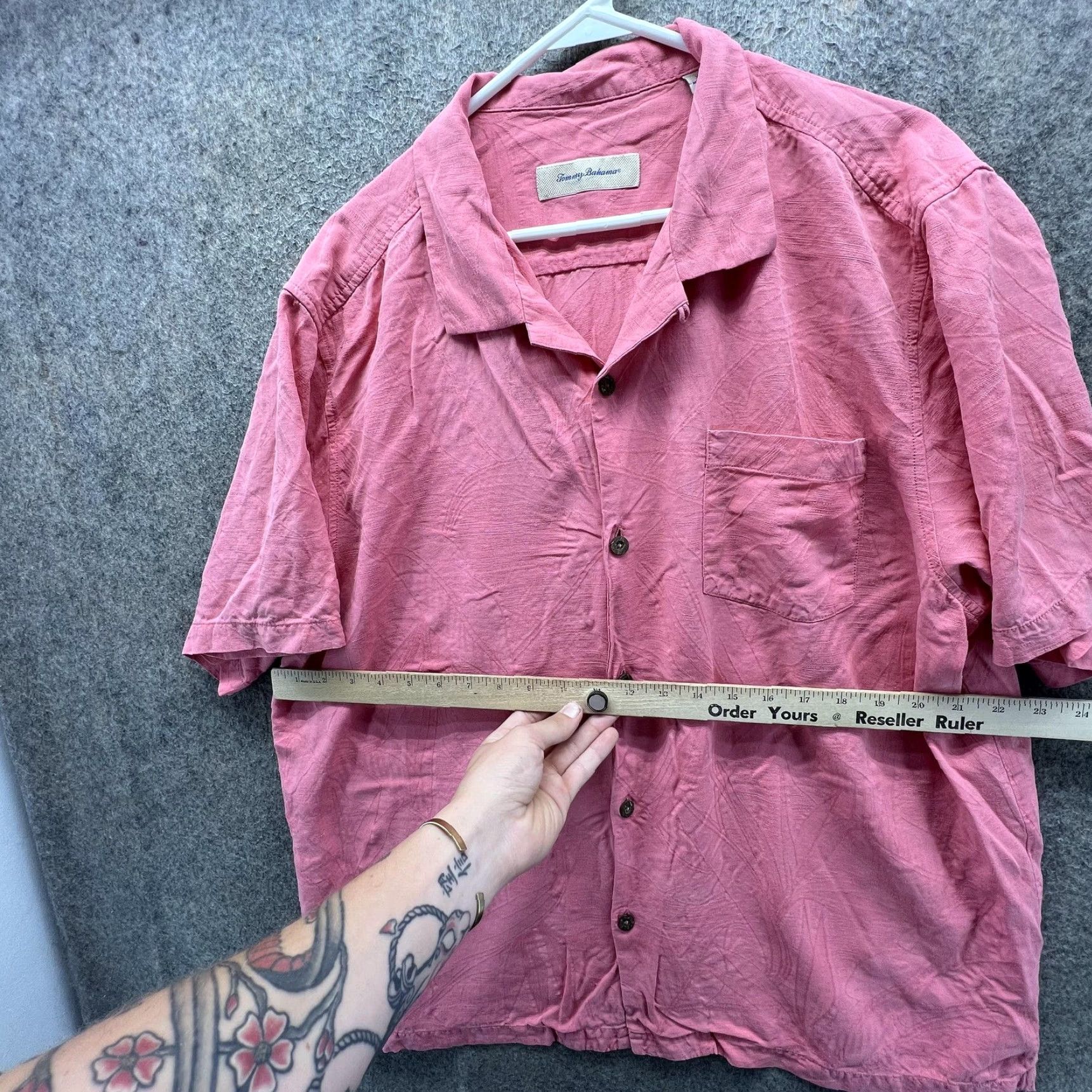 Tommy Bahama VINTAGE Tommy Bahama Shirt Mens XL Pink Silk Camp Short Sleeve Button Front Casual Blank Size US XL / EU 56 / 4 - 2 Thumbnail