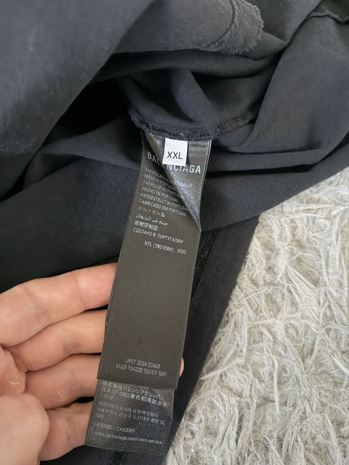 Balenciaga distressed shirt Size US XXL / EU 58 / 5 - 3 Thumbnail