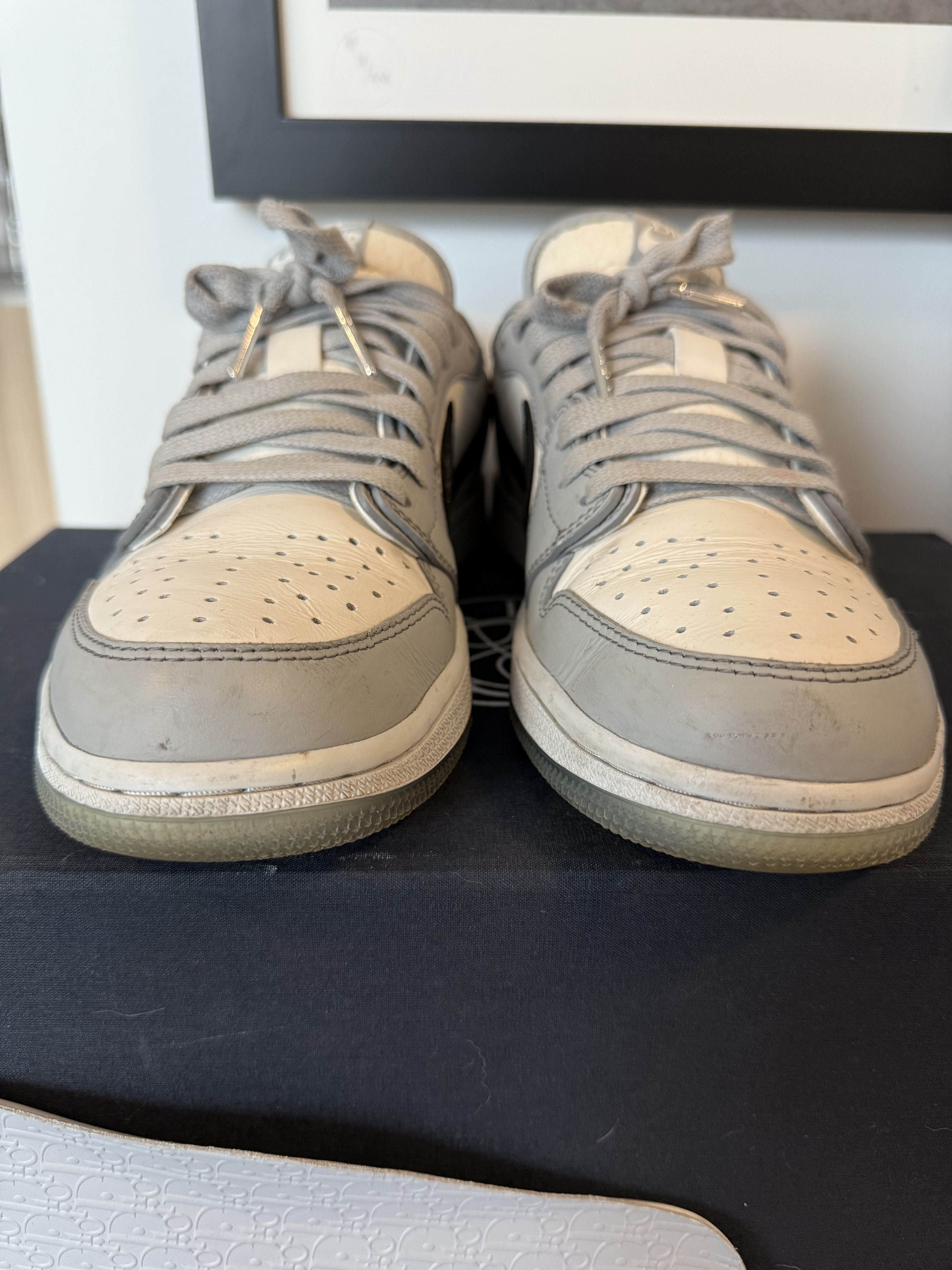 Dior × Jordan Brand Nike Air Jordan 1 x Christian Dior - Low - Size 8.5 - 41.5 Size US 8.5 / EU 41-42 - 3 Thumbnail