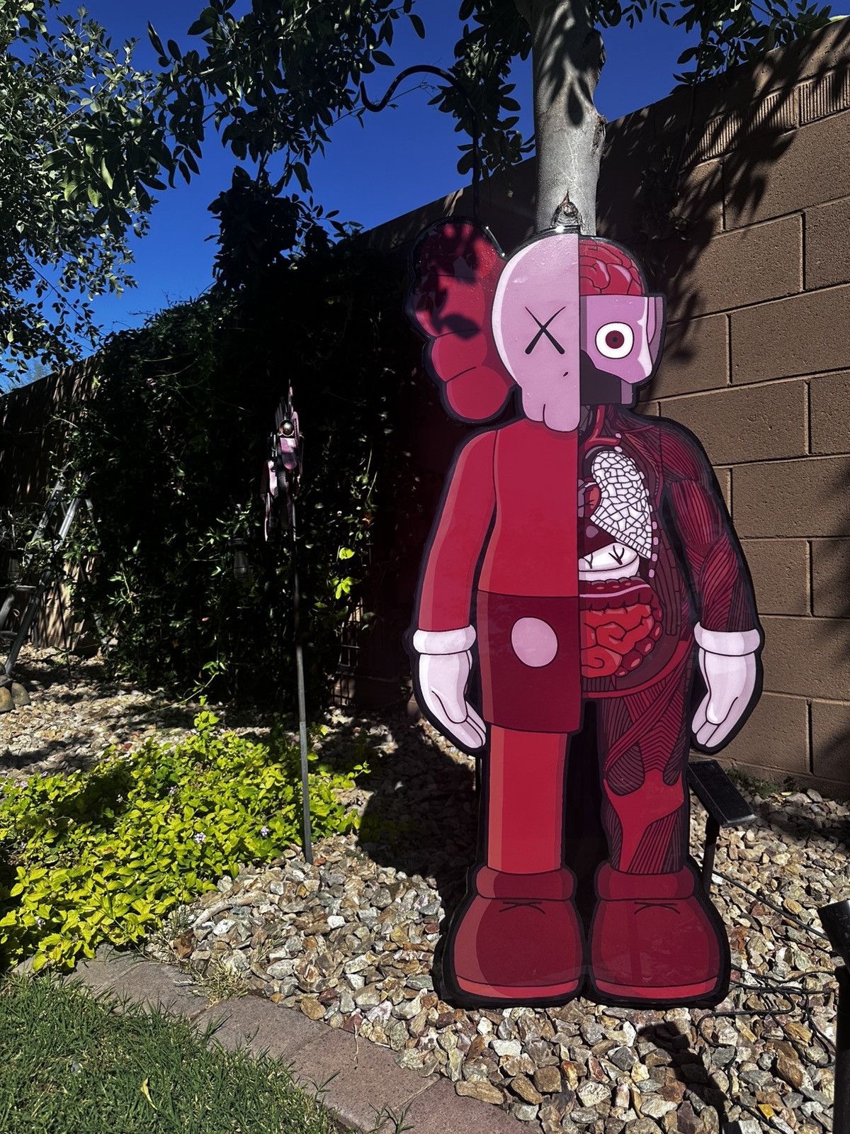 Kaws Kaws Half Dead Sign Size ONE SIZE - 1 Thumbnail