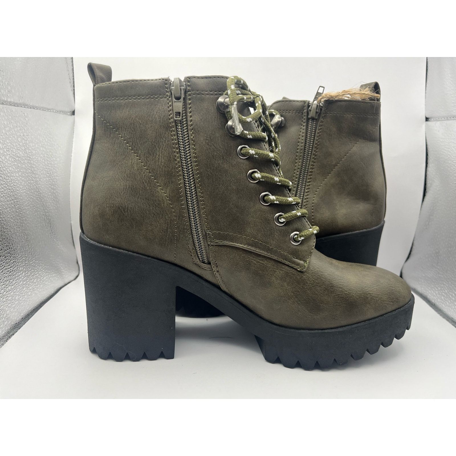 Seven 7 Seven7 Footwear Flatiron Platform Boot Women’s Size 9 Size US 9 / IT 39 - 3 Thumbnail