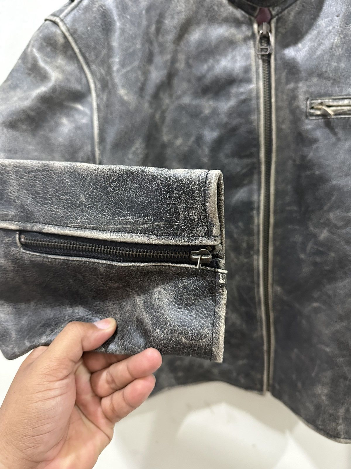 Japanese Brand VTG Genuine Leather Motorcycles Distress Jacket Size US L / EU 52-54 / 3 - 10 Thumbnail