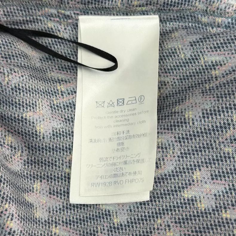 Louis Vuitton Louis Vuitton Colorful grey silk trousers with full logo pa Size US 38 / EU 54 - 6 Thumbnail