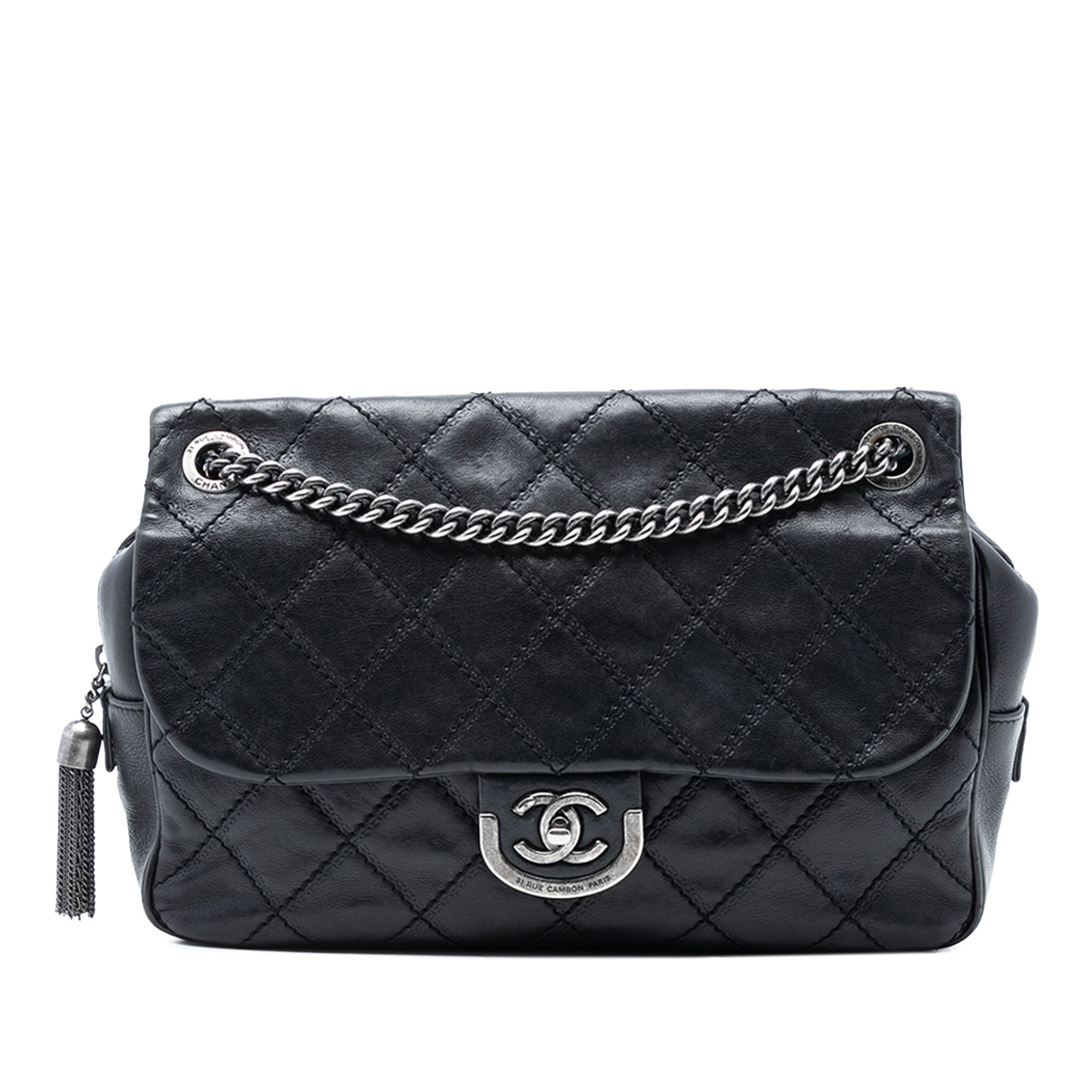 Chanel Chanel Paris Edinburgh Jumbo Quilted Calfskin Coco Sporran Flap Size ONE SIZE - 1 Thumbnail