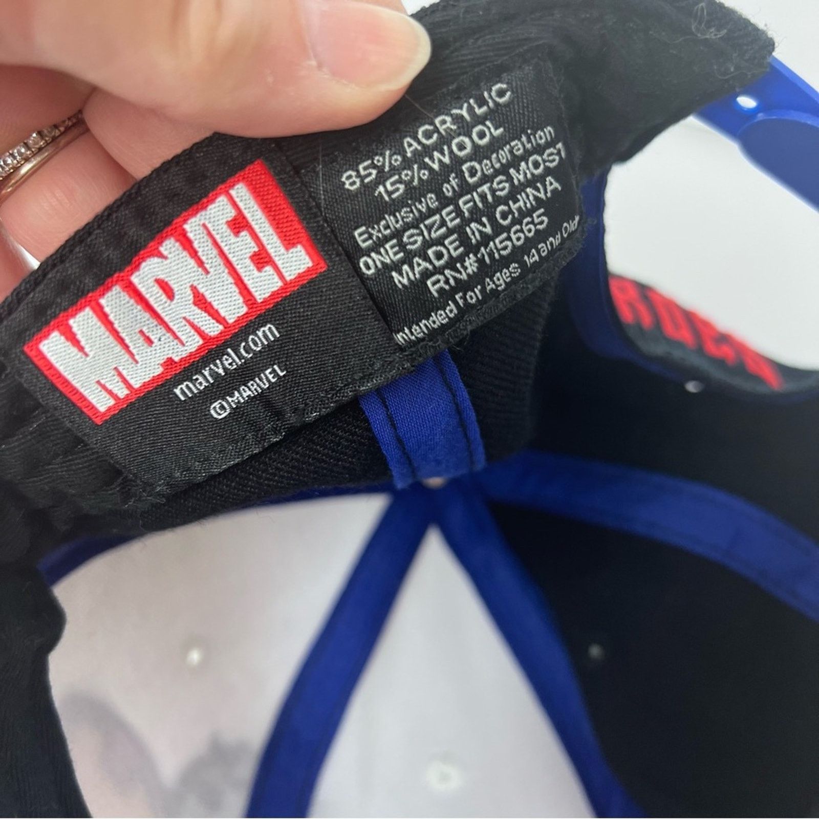 Marvel Comics Marvel Avengers Embroidered Snap Back Trucker Cap Unisex OS Size ONE SIZE - 14 Thumbnail