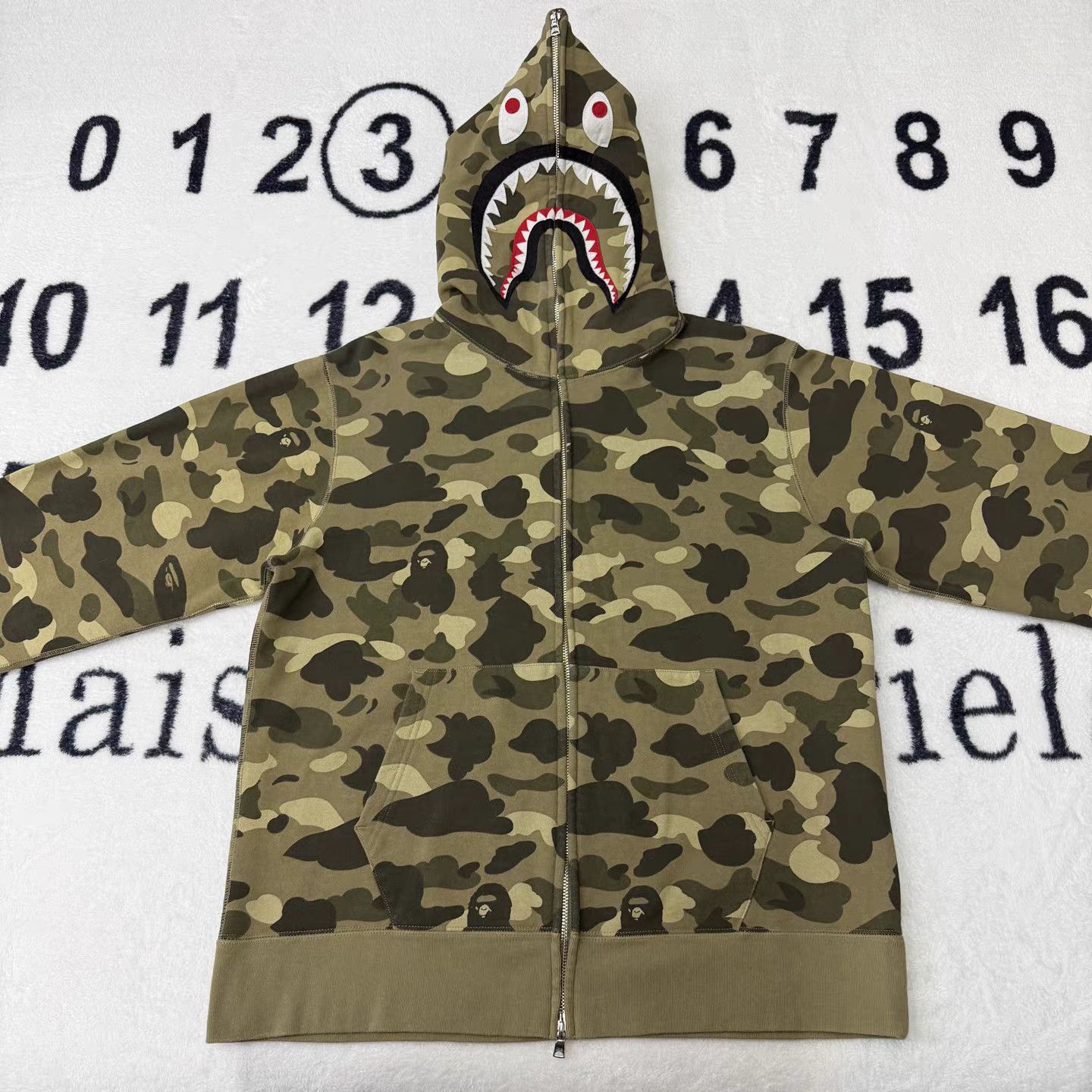 Bape BAPE Green Camo Shark Jacket K15 Size US XL / EU 56 / 4 - 1 Thumbnail