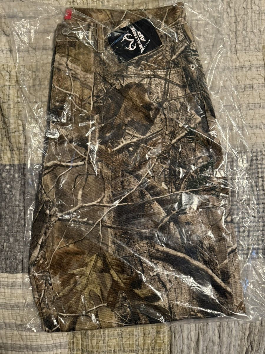 Supreme Baggy Jean Realtree® AP Camo 36 Supreme Baggy Jean Realtree® AP Camo 36 - メルカリ