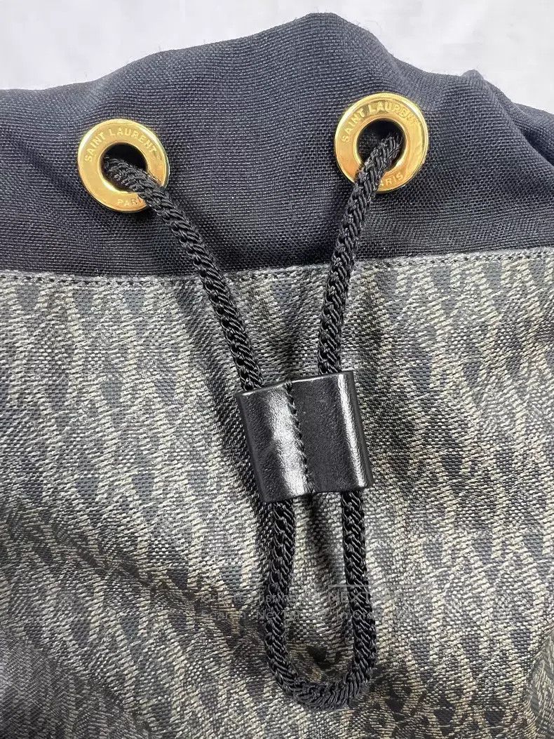 Saint Laurent Paris Saint Laurent Paris Logo Printed Drawstring Backpack Size ONE SIZE - 8 Thumbnail