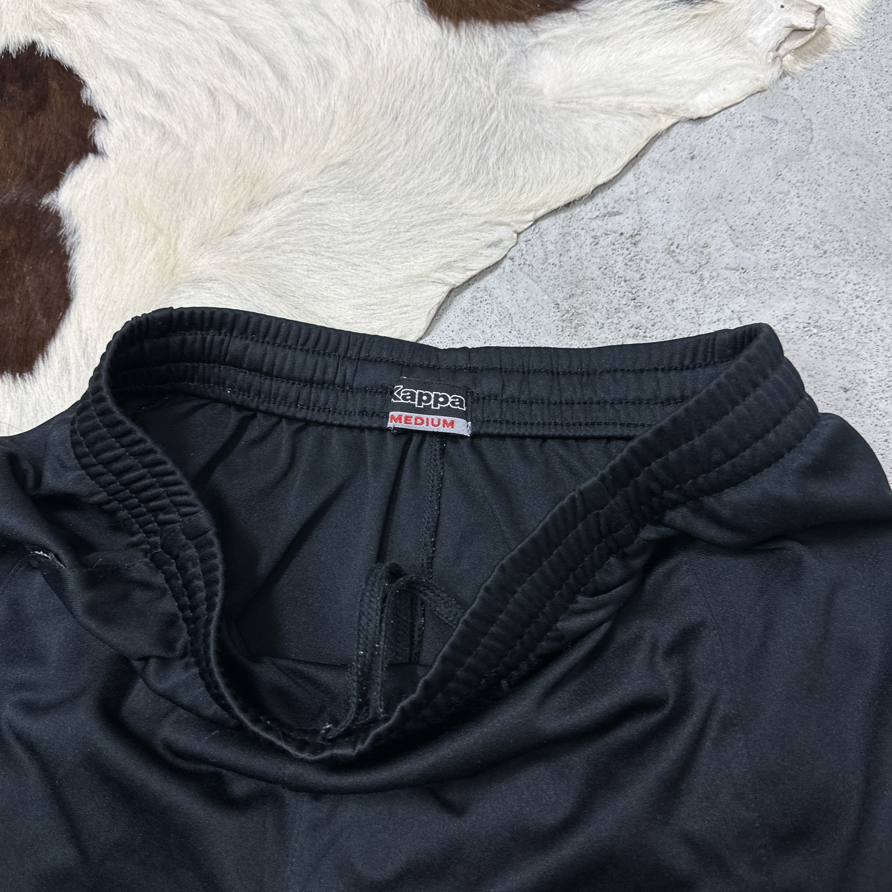 Kappa Vintage Streetwear Sporty Hip Hop Skater Kappa Shorts Y2K Size US 29 - 2 Thumbnail
