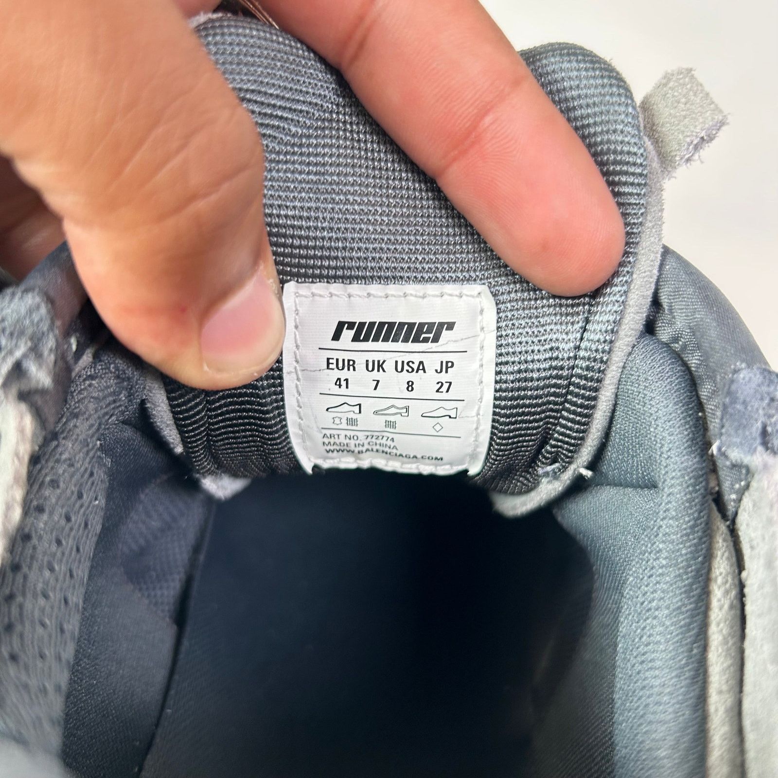 Balenciaga Balenciaga Grey Suede Runners Size US 8 / EU 41 - 7 Thumbnail