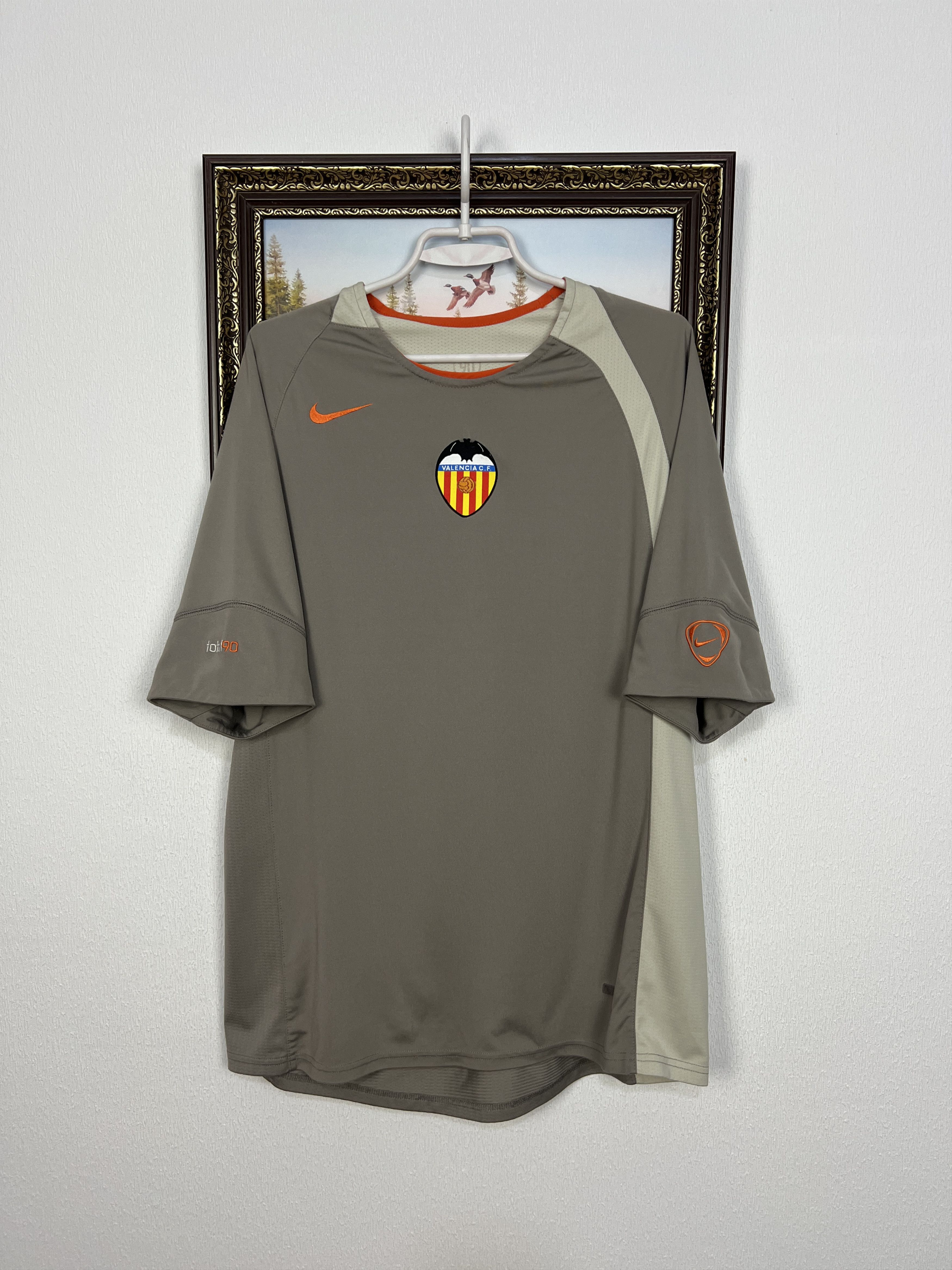 Nike Vintage Nike Valencia Football Train Shirt Soccer Mens Size US L / EU 52-54 / 3 - 1 Thumbnail