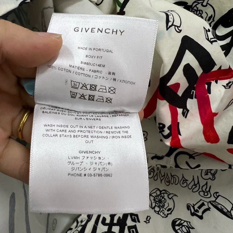 Givenchy Givenchy Size38 Graffiti Printed Zip Up Short Sleeve Shirt Size US M / EU 48-50 / 2 - 4 Thumbnail