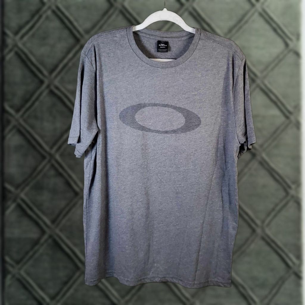 Oakley VINTAGE Oakley Mens M T Shirt Heathered Grey Beach Oversized Short Sleeve Running Jogging Beach Mens Size US M / EU 48-50 / 2 - 1 Thumbnail