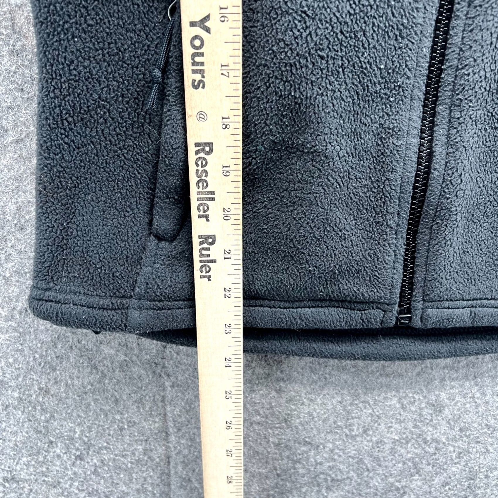 The North Face VINTAGE The North Face Vest Womens XS Polartec Black Full Zip Sleeveless Fleece Size XS / US 0-2 / IT 36-38 - 5 Thumbnail