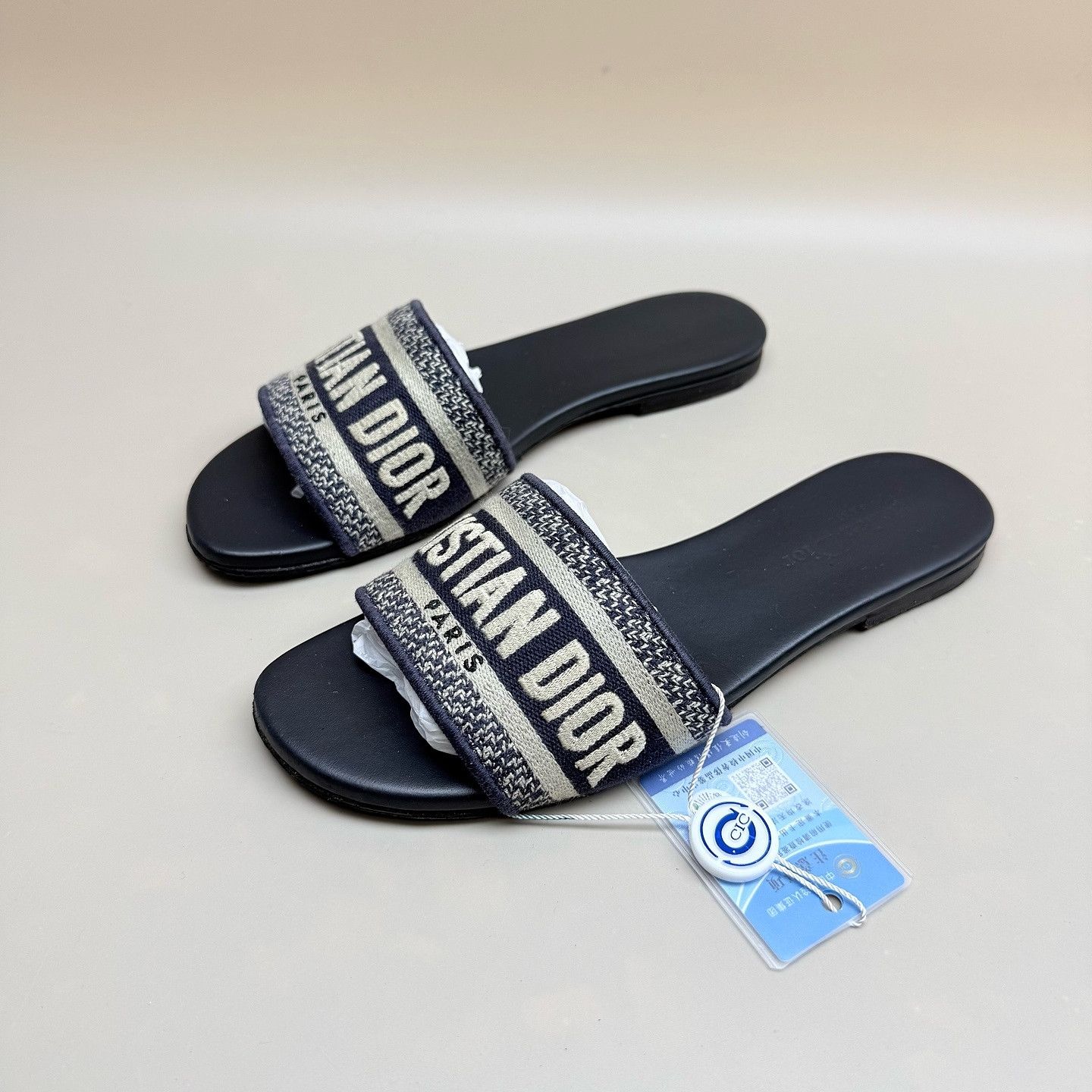 Dior Dior Dway Embroidered Slides Size 36 Size US 6 / IT 36 - 1 Thumbnail