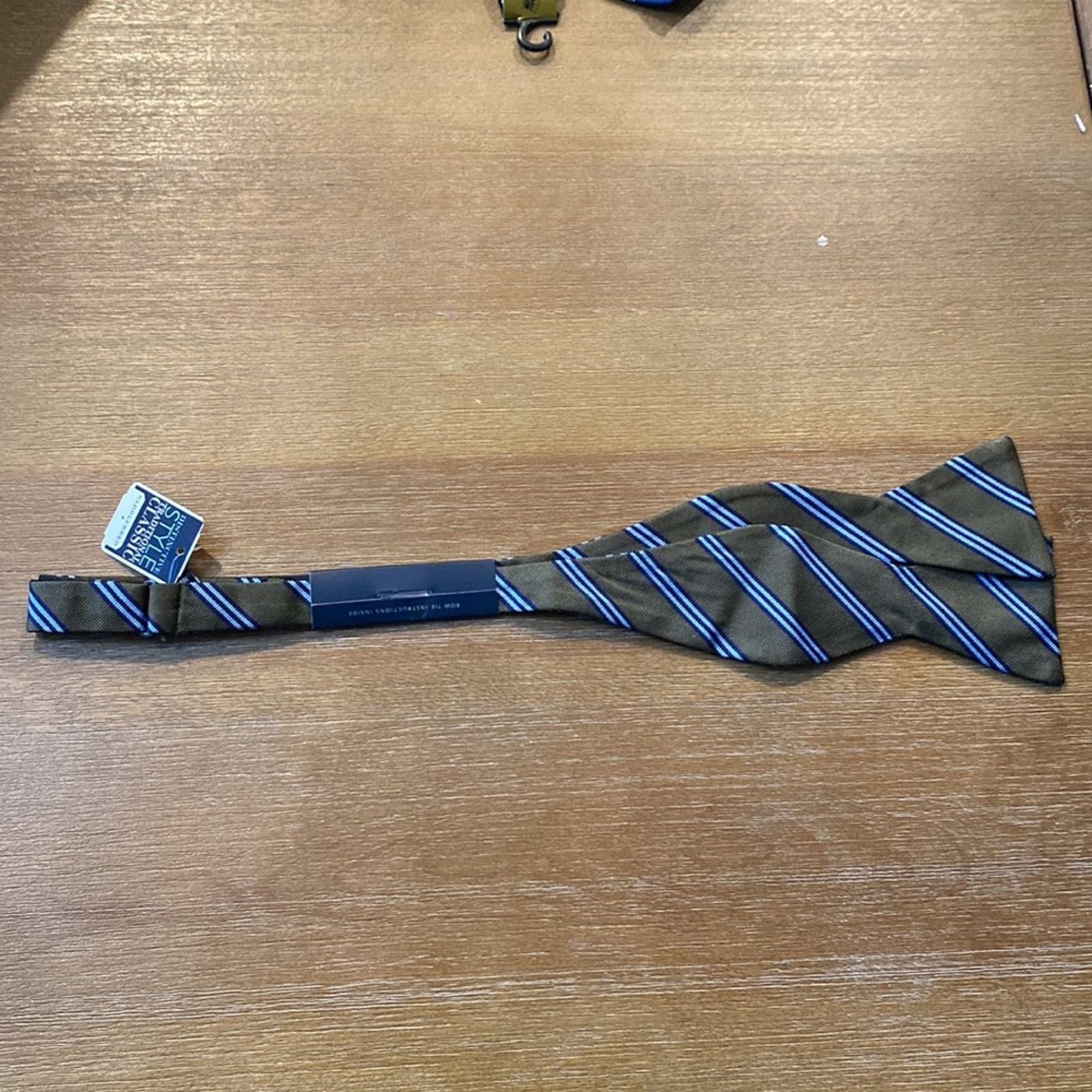 Saddlebred Saddlebred green olive blue light blue bow tie 100% silk Size ONE SIZE - 4 Thumbnail