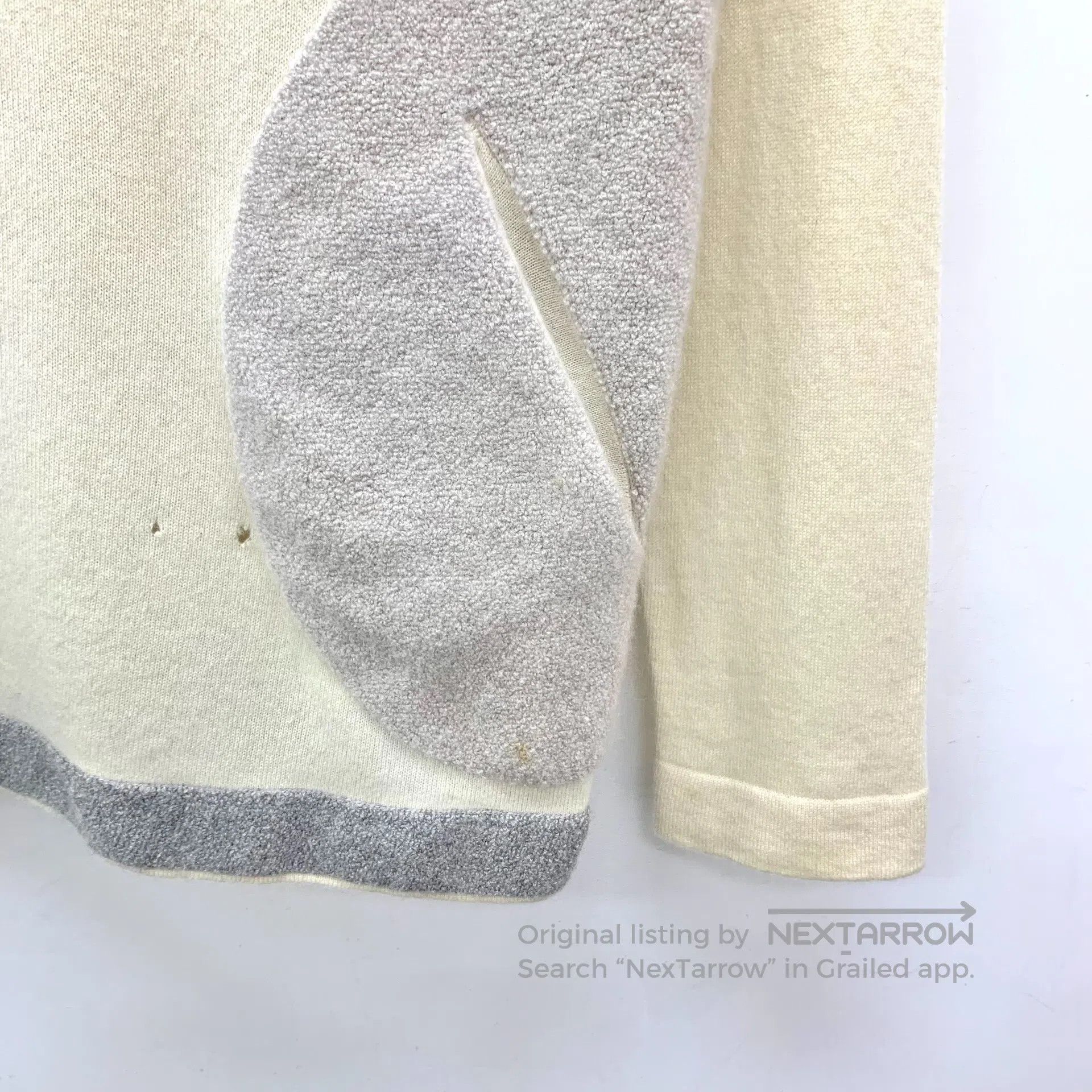 Chanel Chanel Light yellow double C velvet cashmere round neck lo Size XXS / US 00 / IT 34 - 4 Thumbnail