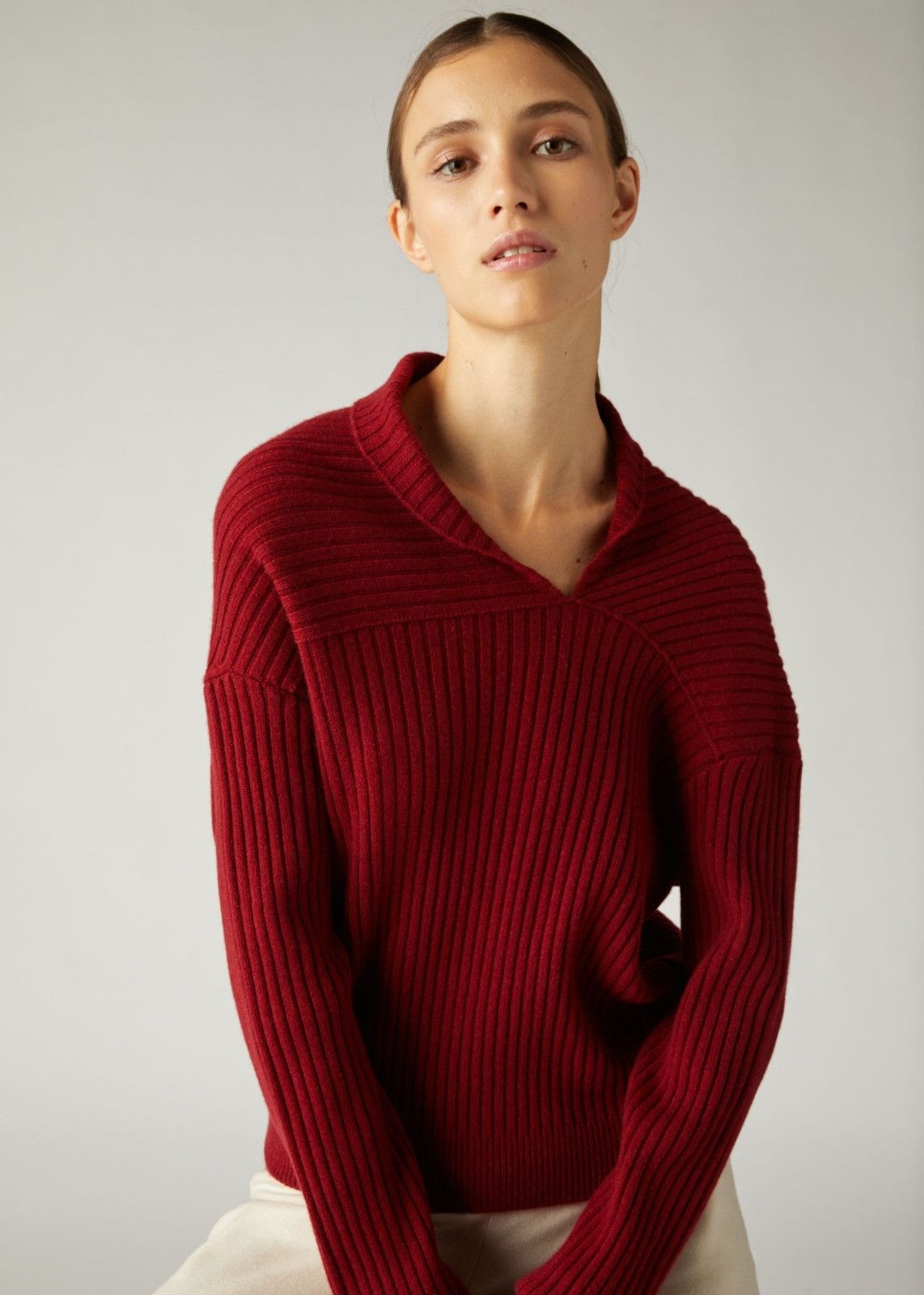 Loro Piana o1srvl11e0125 Mellbreak V-Neck Sweater in Red Size S / US 4 / IT 40 - 4 Thumbnail