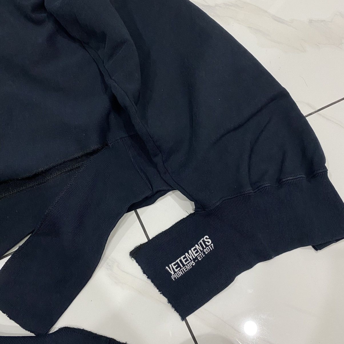 Champion × Vetements RARE Vetements x Champion Deconstructed Zip Blue Sweatshirt Size US XS / EU 42 / 0 - 6 Thumbnail