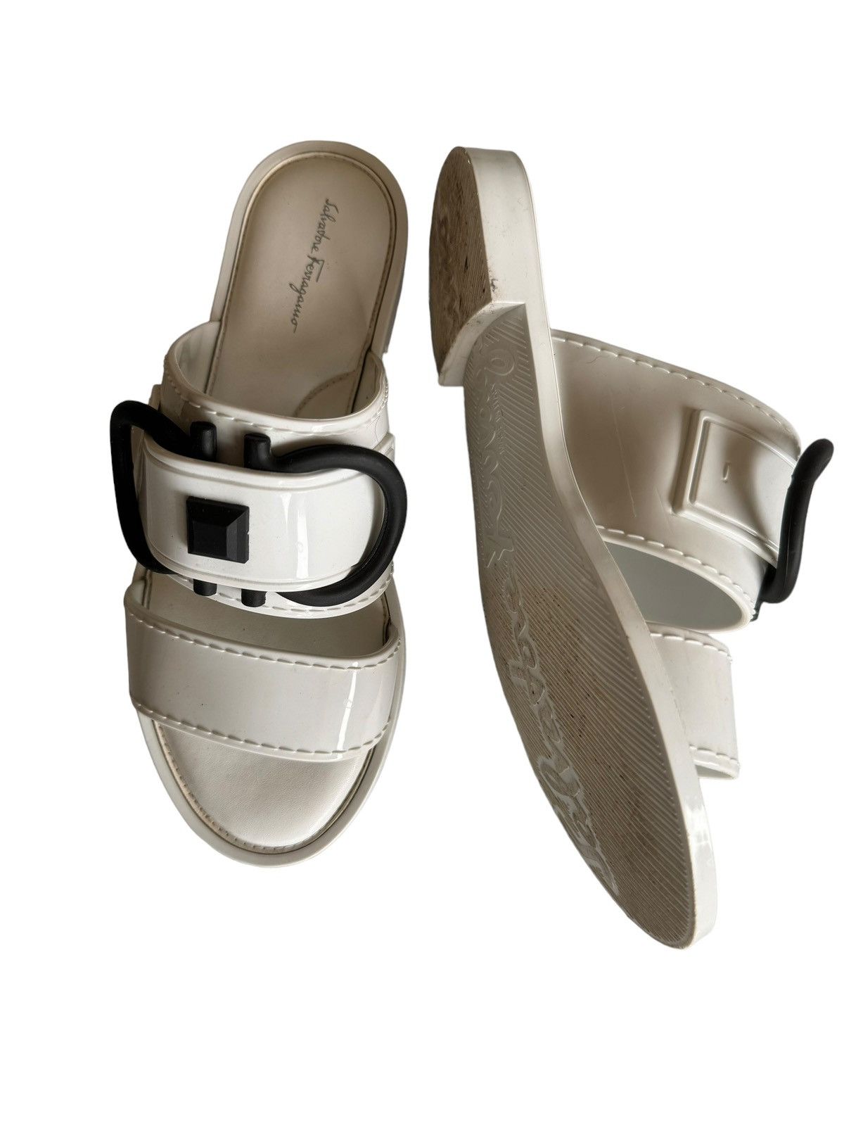 Salvatore Ferragamo Ferragamo Flat Sandals Size US 7 / IT 37 - 4 Thumbnail