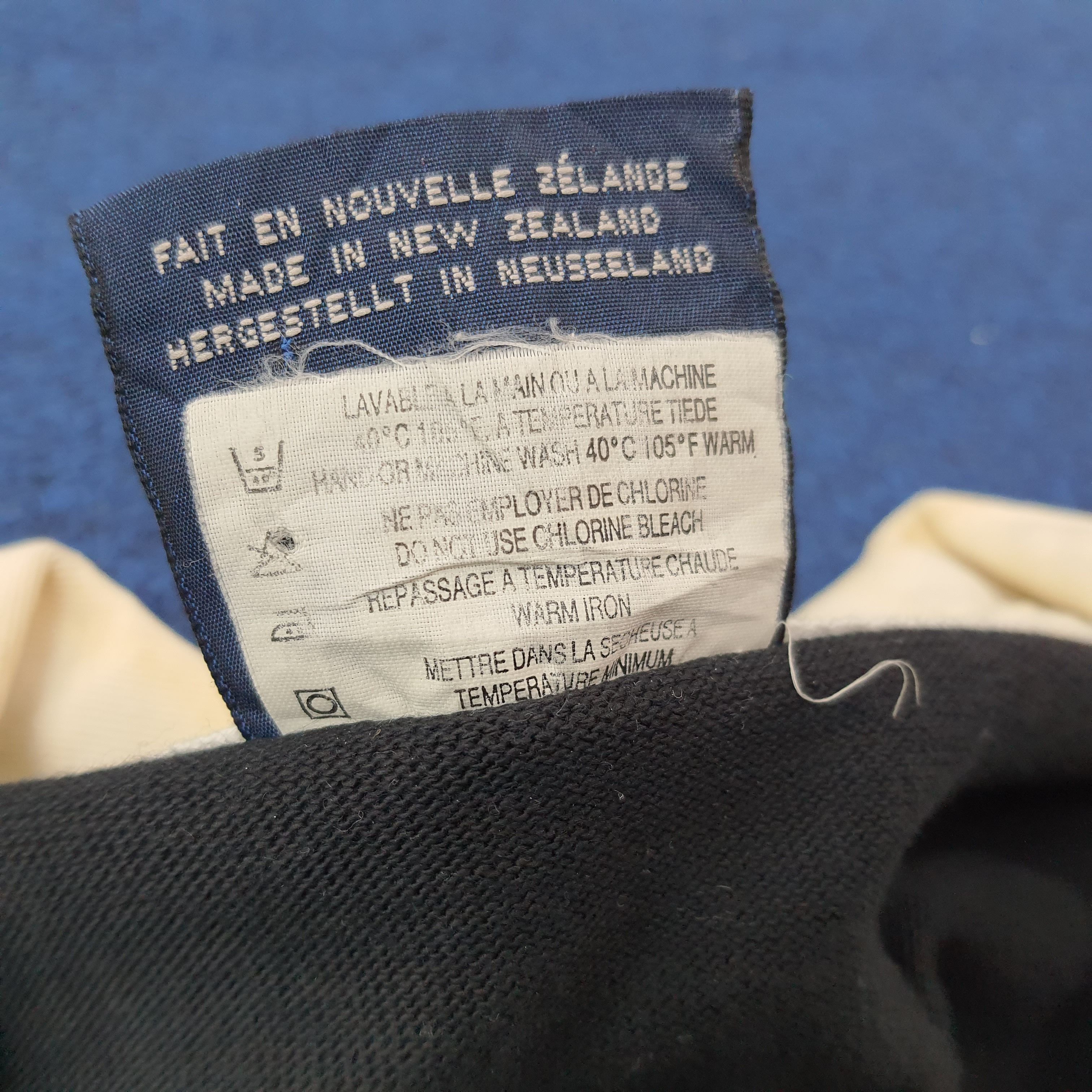 Canterbury of New Zealand Vintage Canterbury New Zealand All Black Rugby Shirt C259N80 Size US XL / EU 56 / 4 - 6 Thumbnail