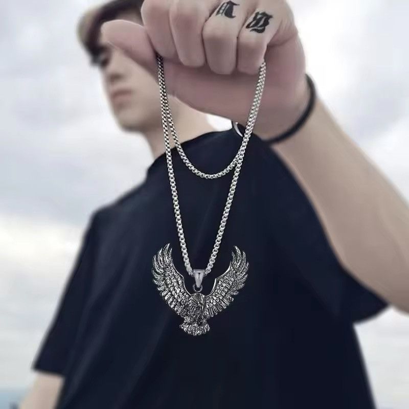Jewelry Flying Eagle Pendant Necklace Size ONE SIZE - 1 Thumbnail