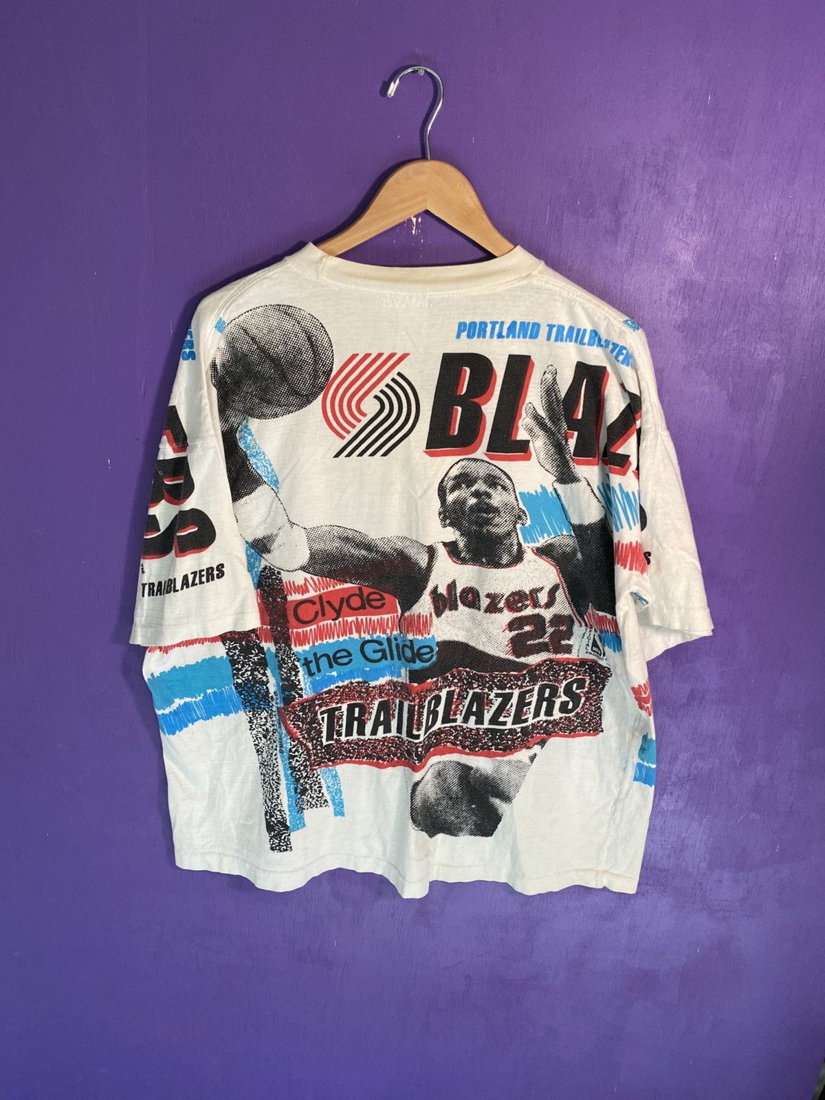 NBA Vintage 90s Magic Johnson Trailblazers Clyde Drexler AOP tee Size US XL / EU 56 / 4 - 2 Thumbnail