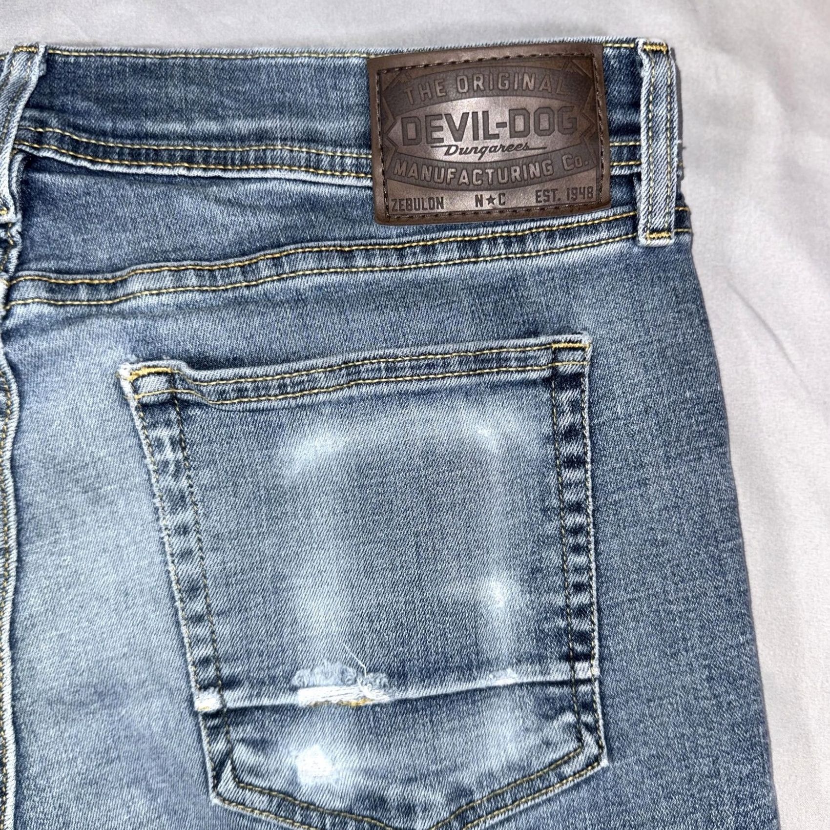 Vintage Devil-Dog Dungarees Jeans Mens 34 Blue Light Wash Straight Leg Denim Pants Regular Size US 34 / EU 50 - 6 Thumbnail