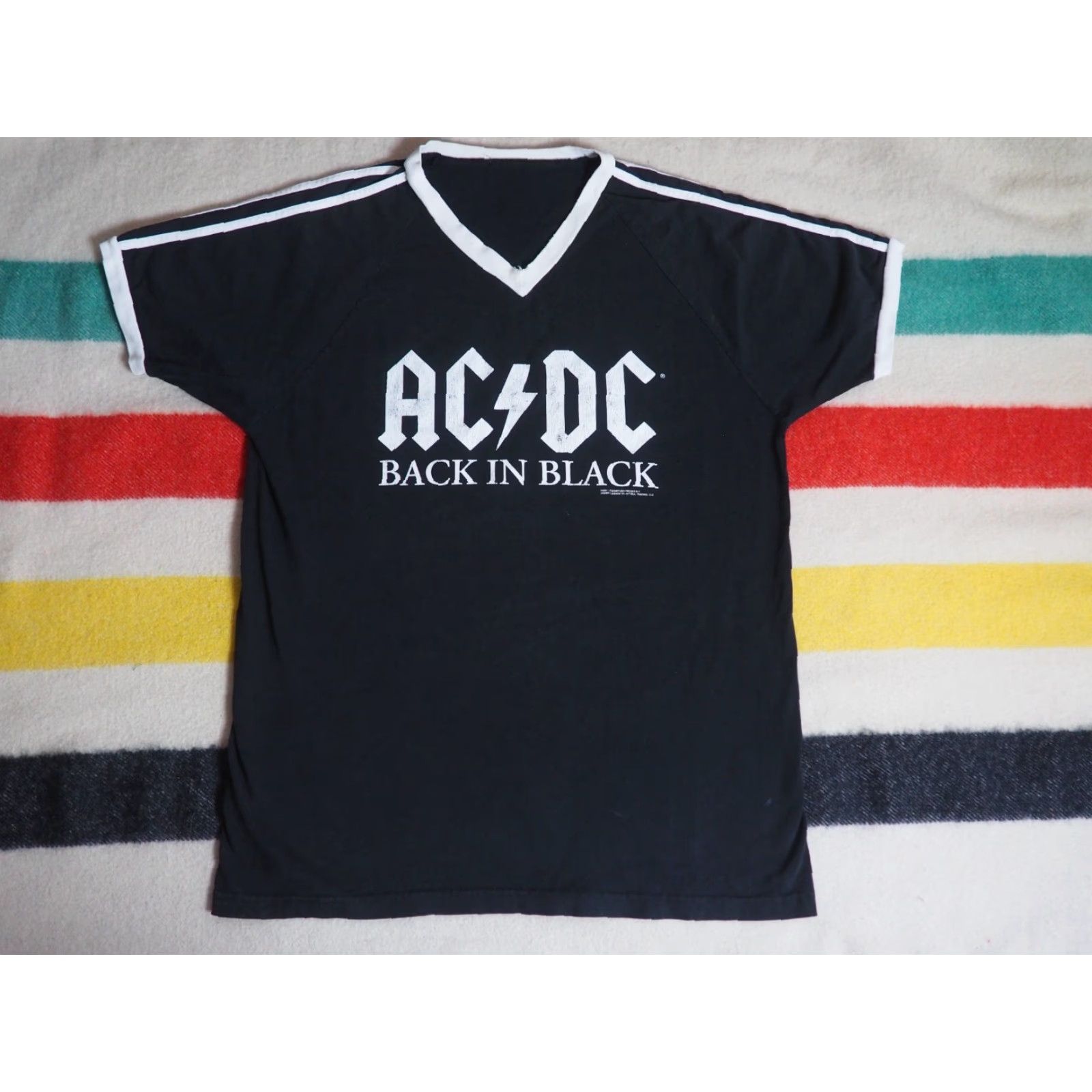 Vintage VTG AC/DC Back Black Rock Band V Neck Ringer Tee T-Shirt Mens XL Shirt Size US XL / EU 56 / 4 - 2 Thumbnail