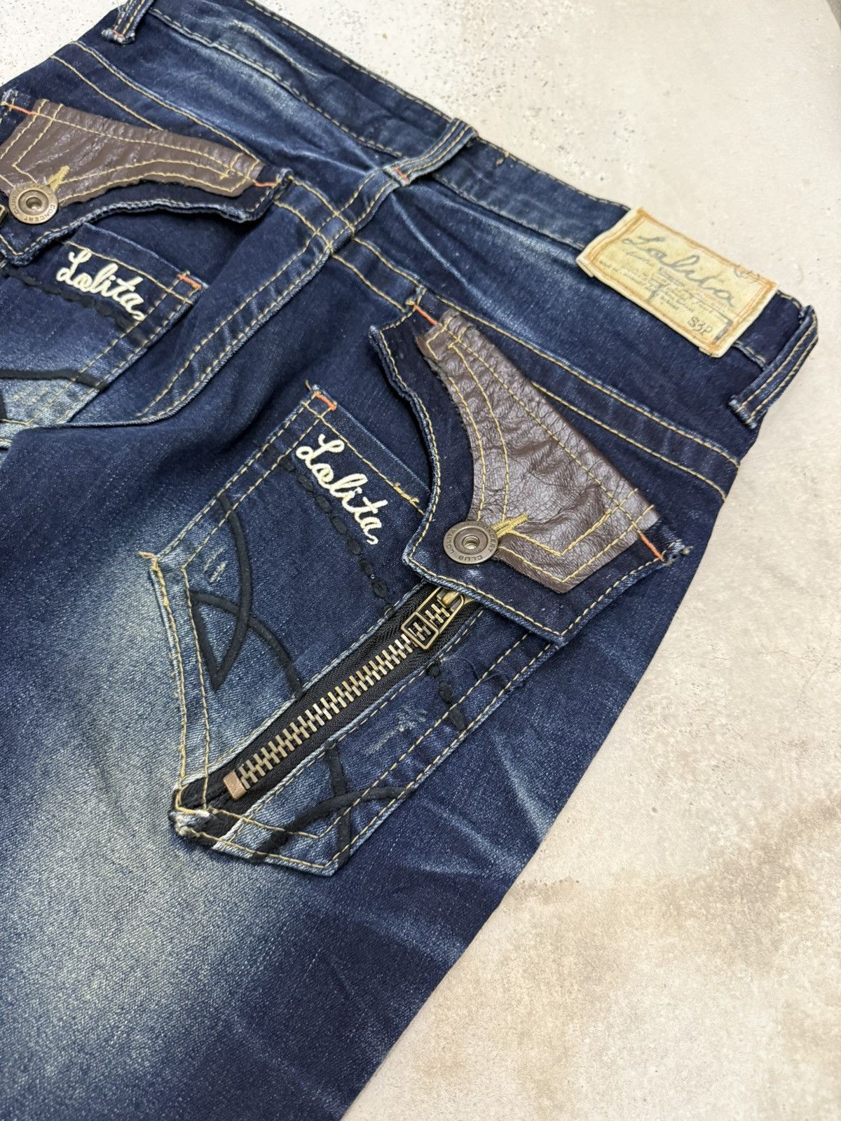 Japanese Brand × Tornado Mart Lolita Japan Claw Mark Leather Trimmed Pocket Flare Jeans Size US 29 - 13 Thumbnail