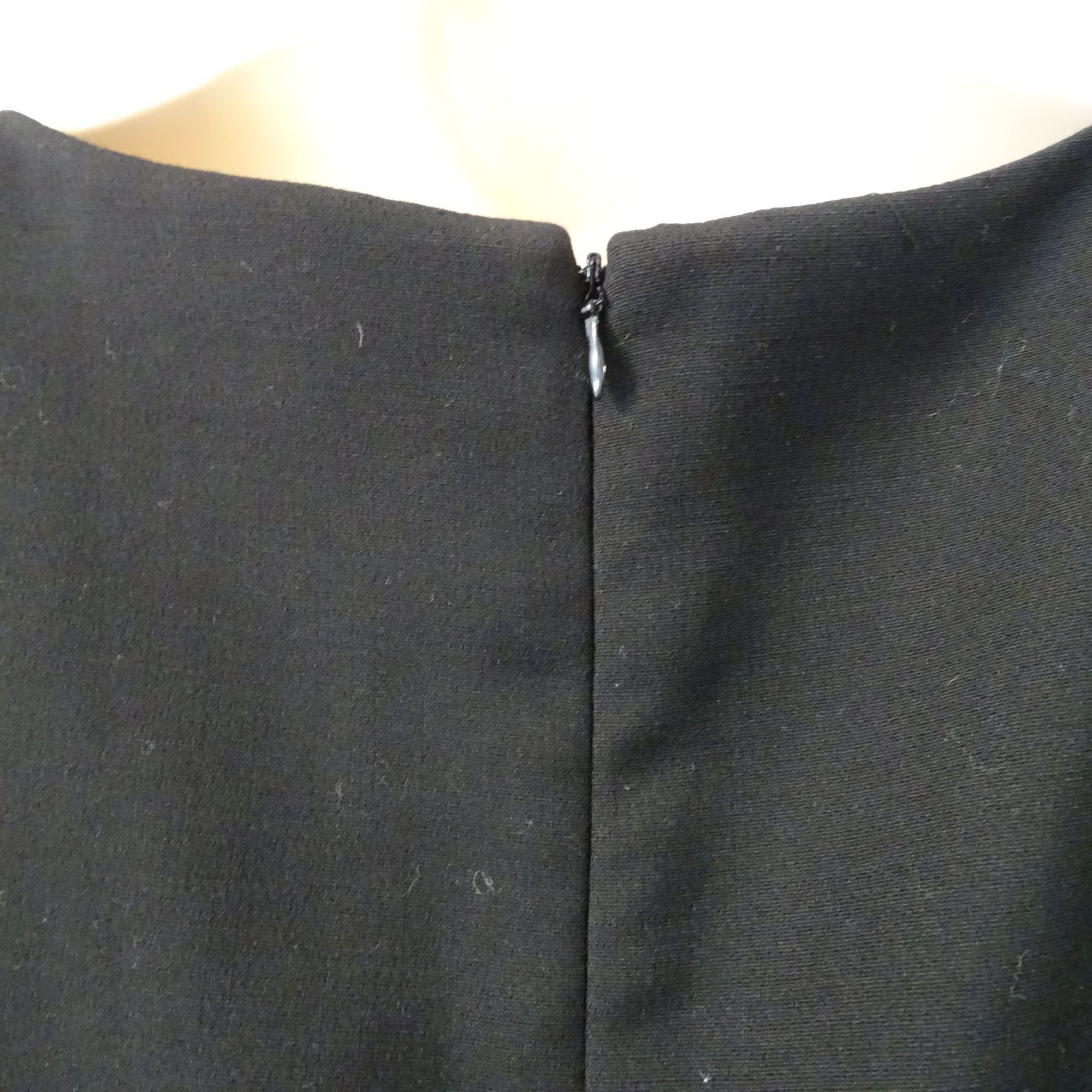 Other Tahari Arthur S Levine Sleeveless Black Sheath Dress Size 10 Size L / US 10 / IT 46 - 7 Thumbnail