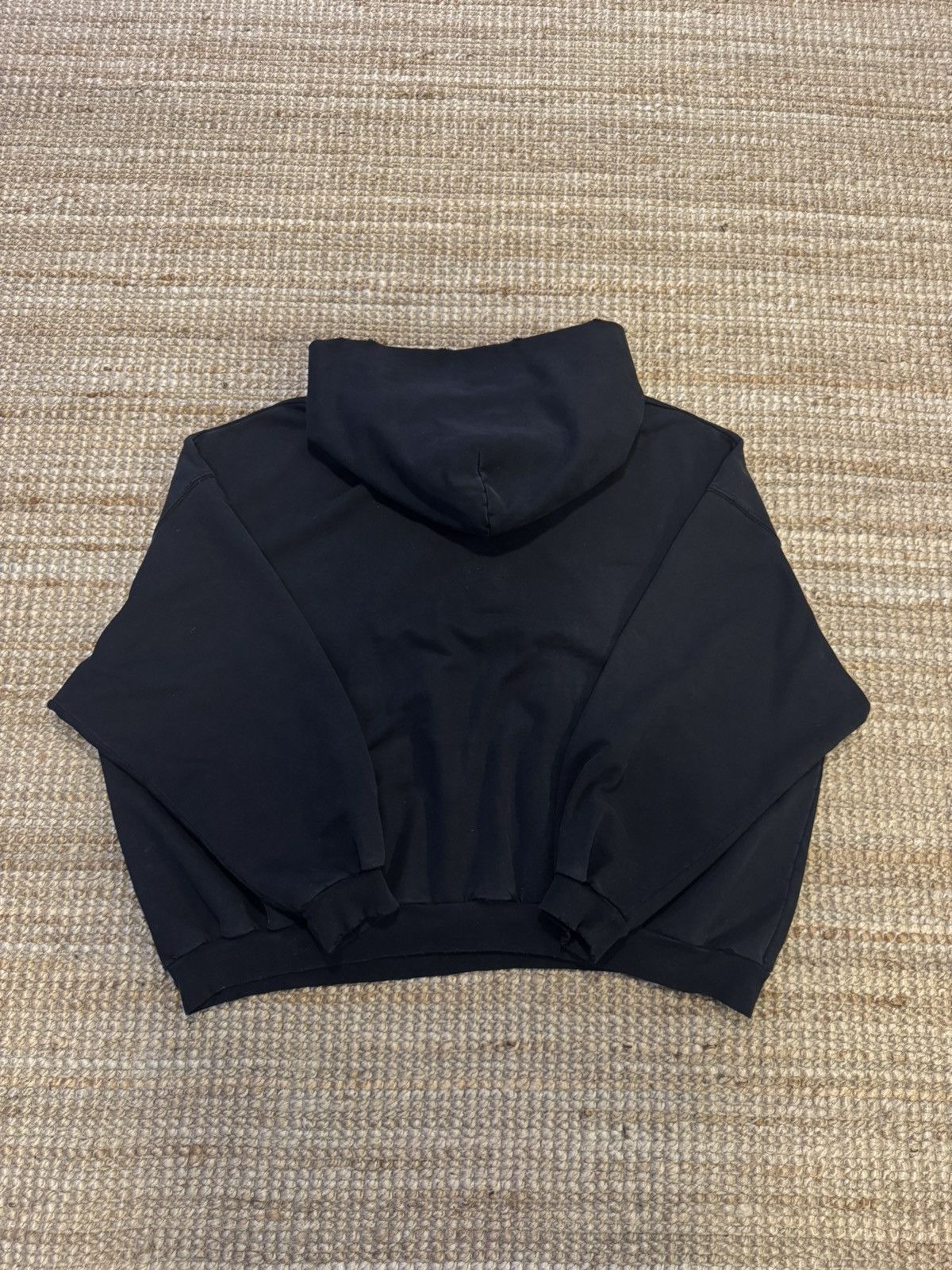 Balenciaga Balenciaga ‘Be Different’ Apple Hoodie Size US M / EU 48-50 / 2 - 4 Thumbnail
