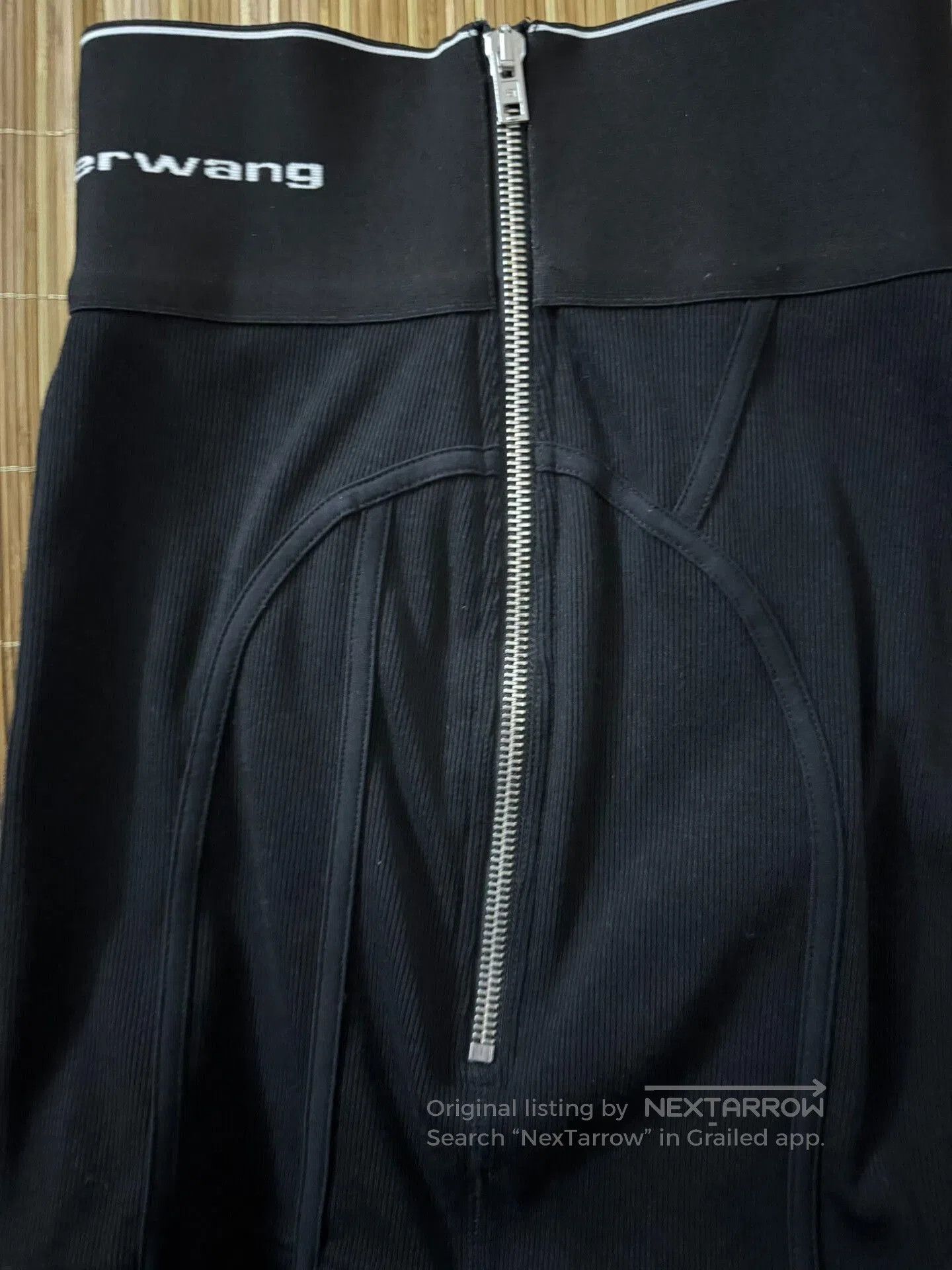 Alexander Wang alexander wang bodycon skirt in black. Size 22" - 3 Thumbnail