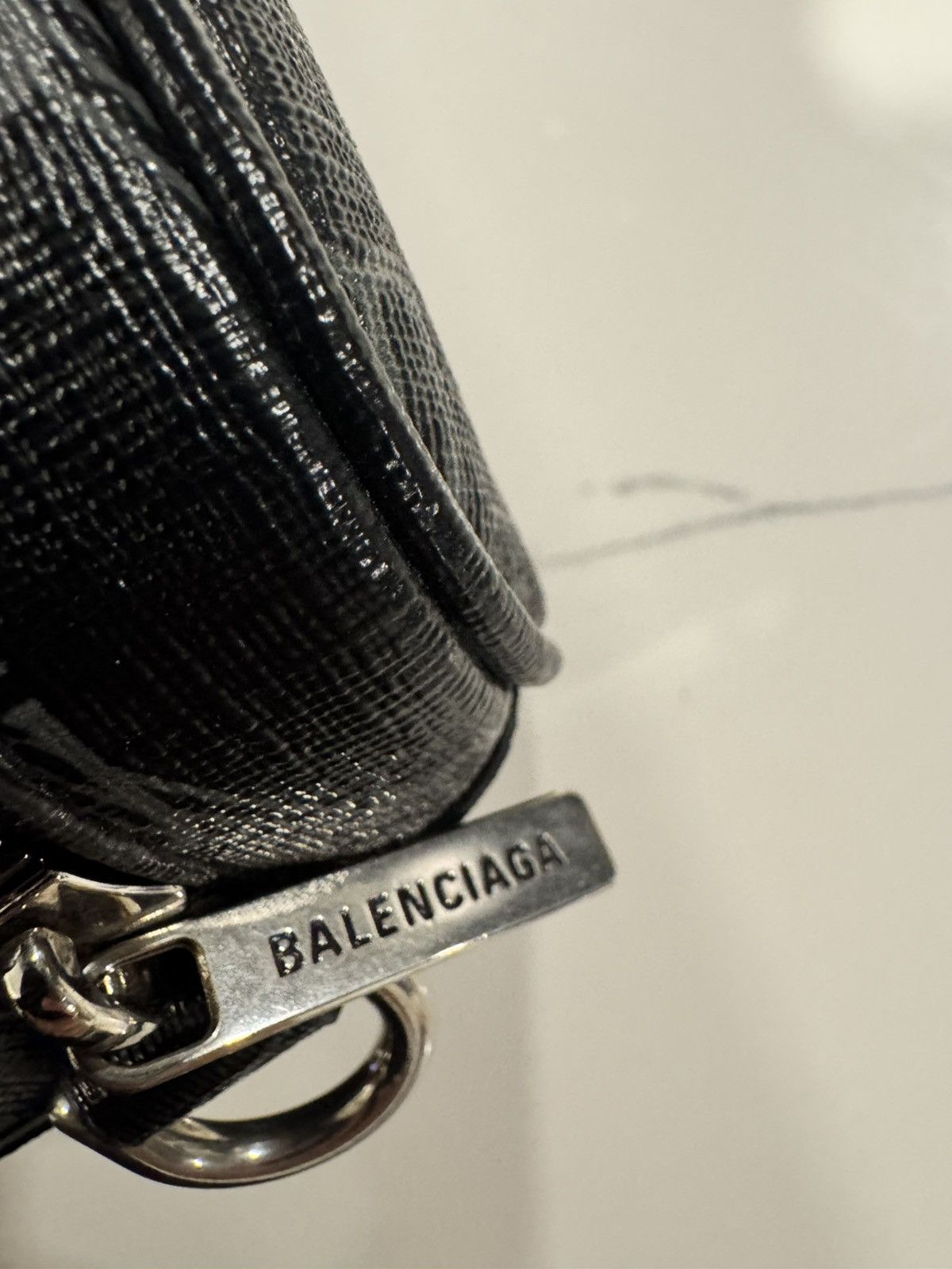 Balenciaga Balenciaga Monogram Camera Bag Medium Size ONE SIZE - 4 Thumbnail