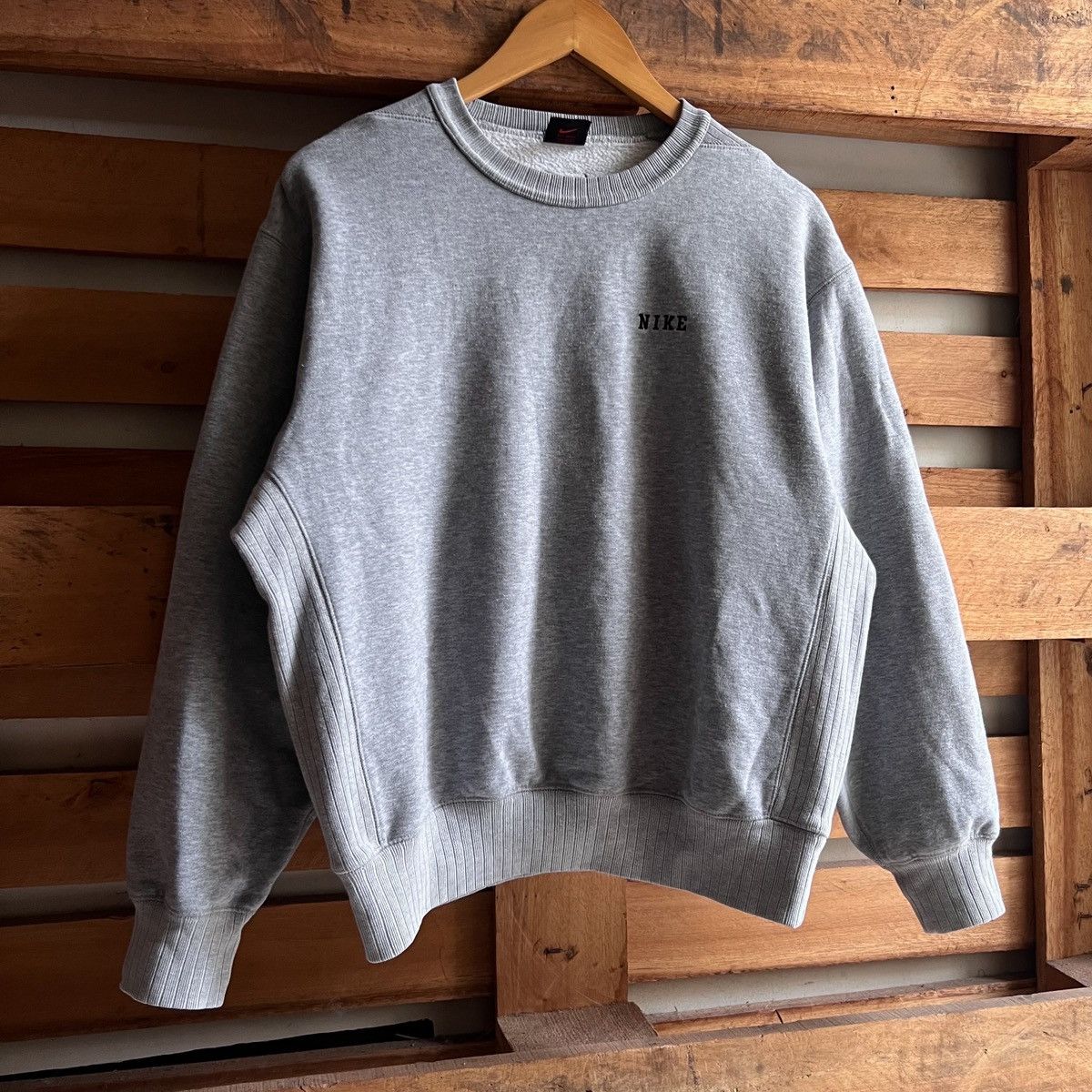 Nike × Vintage Vintage 90s Nike Cropped Sweater Size US M / EU 48-50 / 2 - 1 Thumbnail