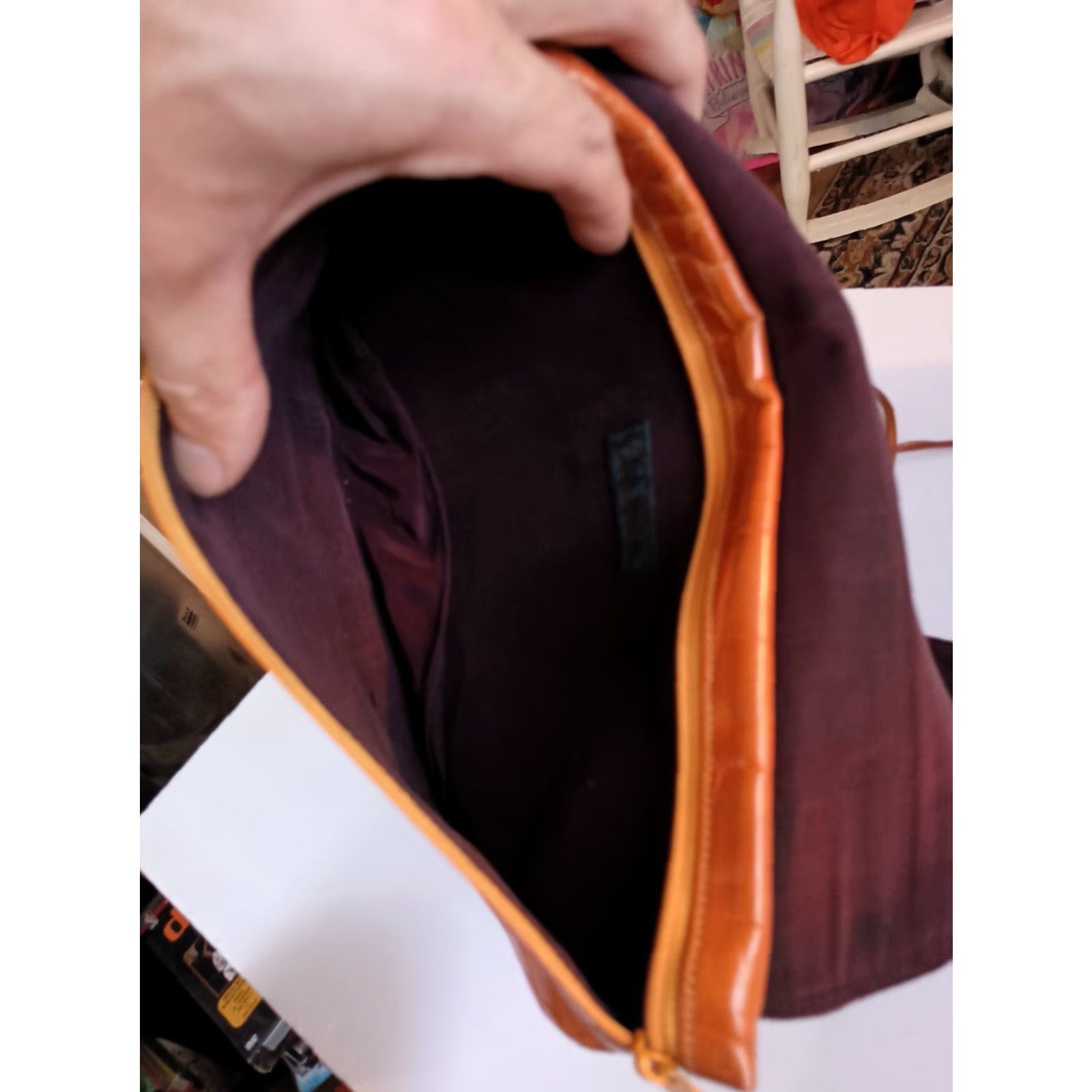 Vintage VINTAGE Carlos Falchi Shoulder Bag Crocodile Leather Brown Medium Brown Leather Lining Black Leather Snap Closure Crossbody Strap Women 90s Style Size ONE SIZE - 5 Thumbnail