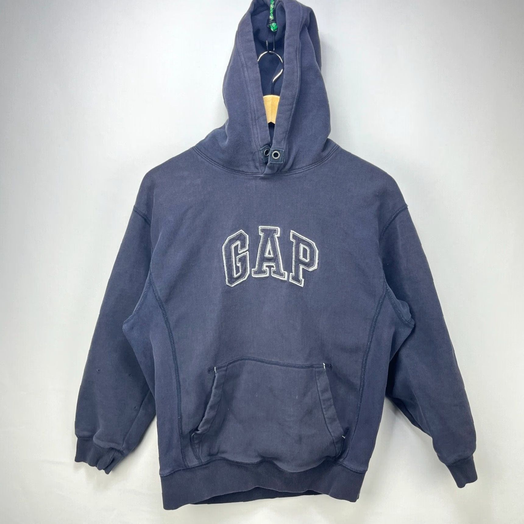 Gap VINTAGE Gap Hoodie Small Men Size S Blue Sun Faded Reverse Weave Y2K Pullover Size US S / EU 44-46 / 1 - 2 Thumbnail