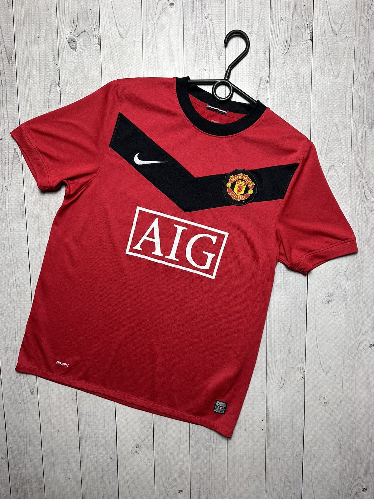 Nike × Vintage Vintage Nike Manchester United soccer jersey size M red Size US M / EU 48-50 / 2 - 1 Thumbnail