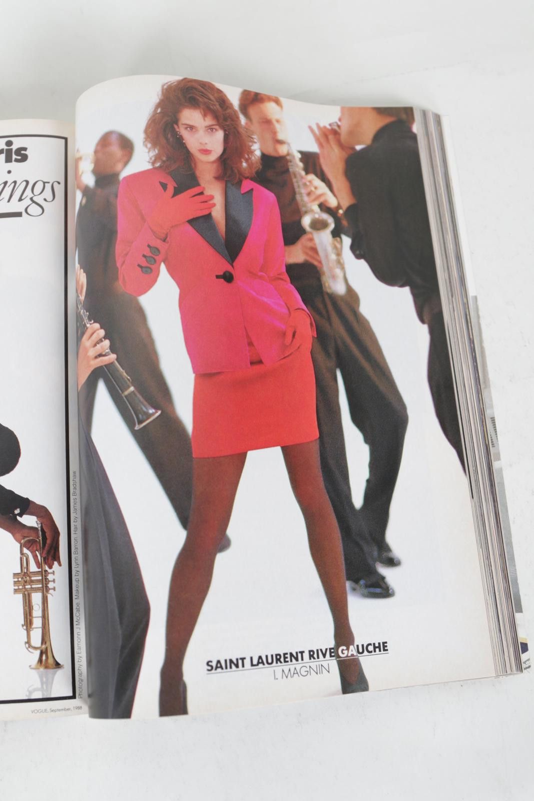 Vogue 88' Vogue September Carre Otis by Richard Avedon Magazine Size ONE SIZE - 4 Thumbnail