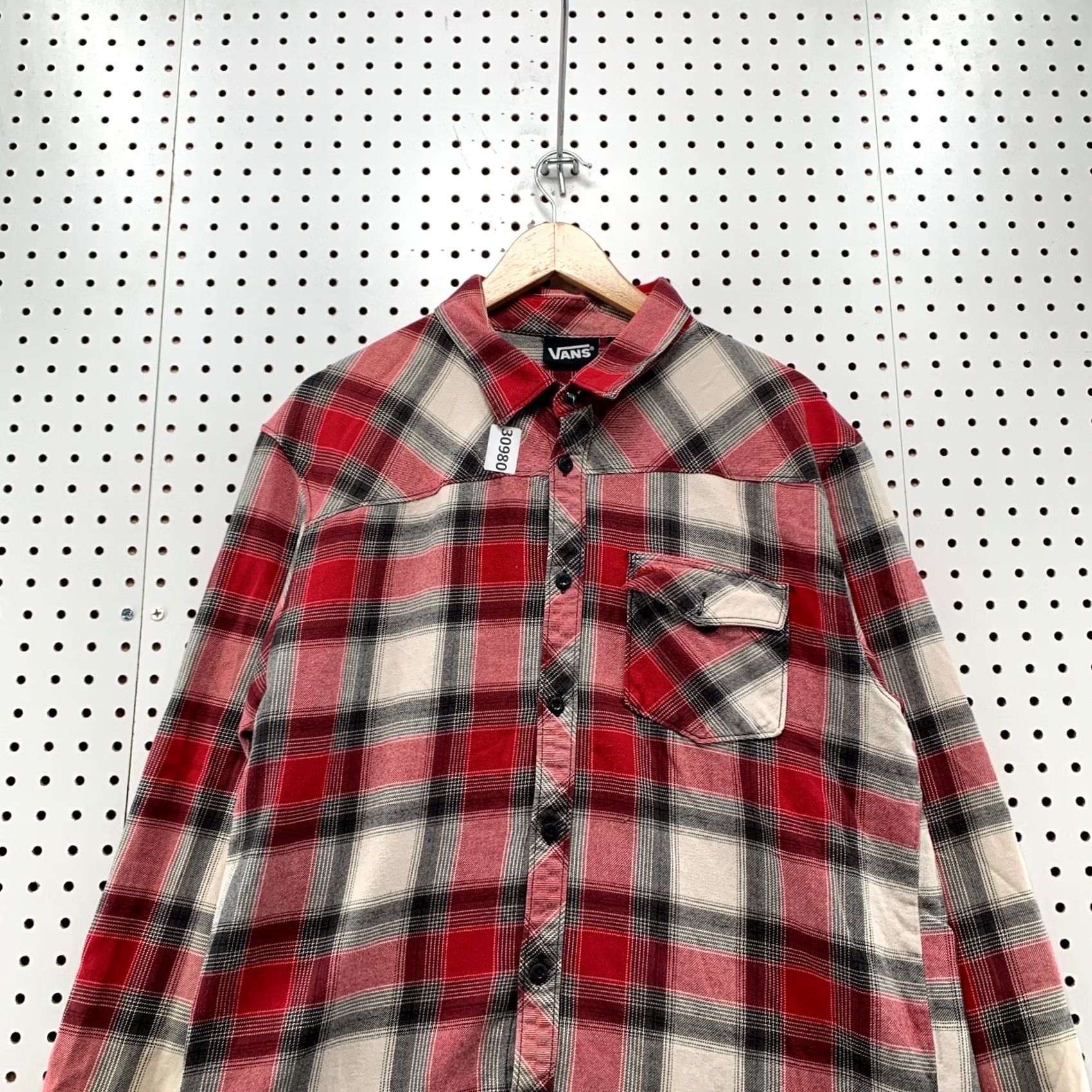 Vans VAns Button-Up Flannel Shirt Mens Large Red Plaid Long Sleeve Button-Up Shirt Mens Large Red White Plaid •Van s• Size US L / EU 52-54 / 3 - 5 Thumbnail