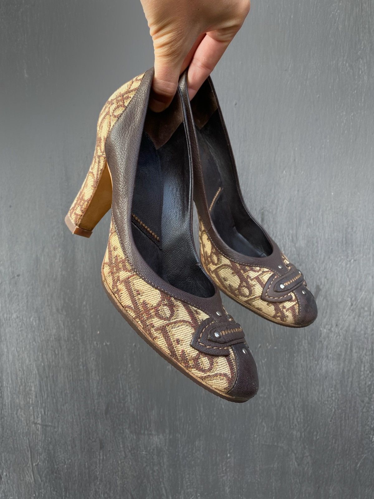 Dior × Vintage Christian Dior Monogram Leather Heels size 38 Size US 9 / IT 39 - 2 Thumbnail