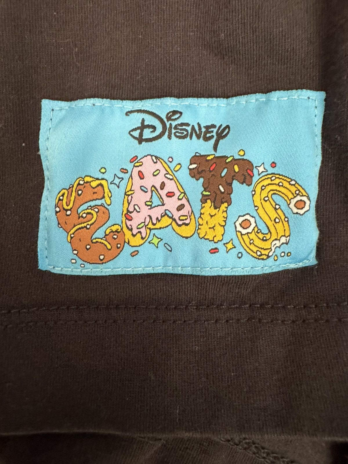 Disney Disneyland Resort 100% organic cotton Eats plus size 2XL Size XXL / US 16-18 / IT 52-54 - 4 Thumbnail
