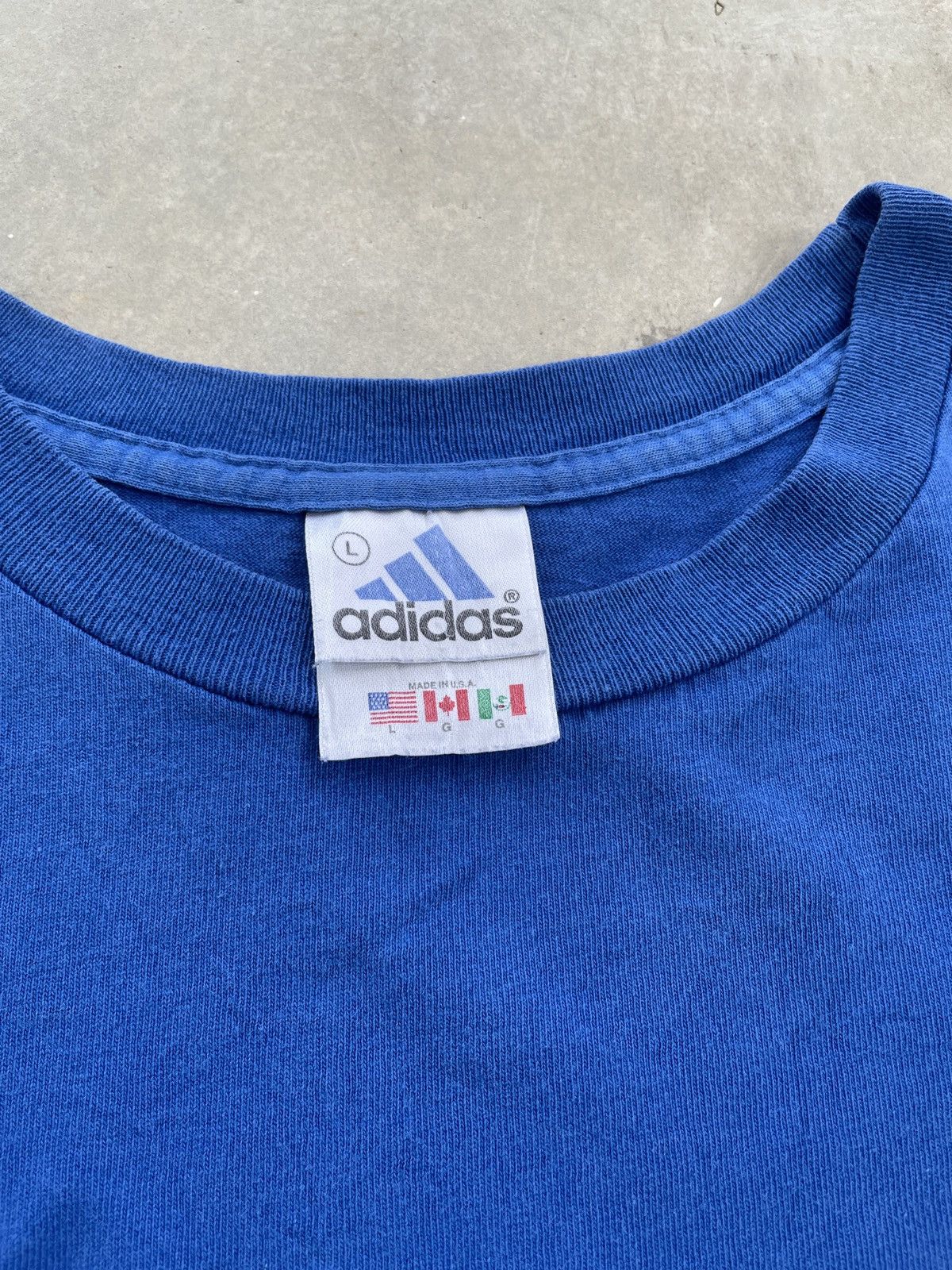 Adidas VINTAGE ADIDAS MADE IN USA BIG LOGO TEE Y2K Size US L / EU 52-54 / 3 - 6 Thumbnail