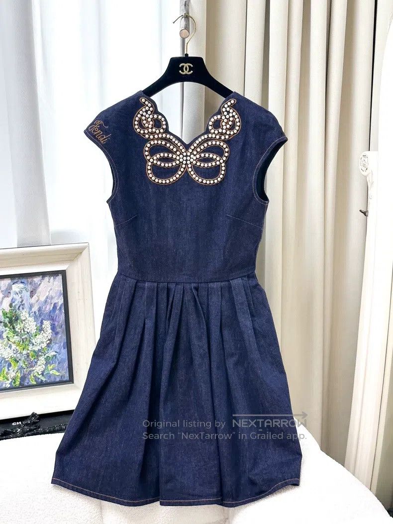 Fendi Fendi Embroidered pearl butterfly denim sleeveless dress Size XS / US 0-2 / IT 36-38 - 1 Thumbnail