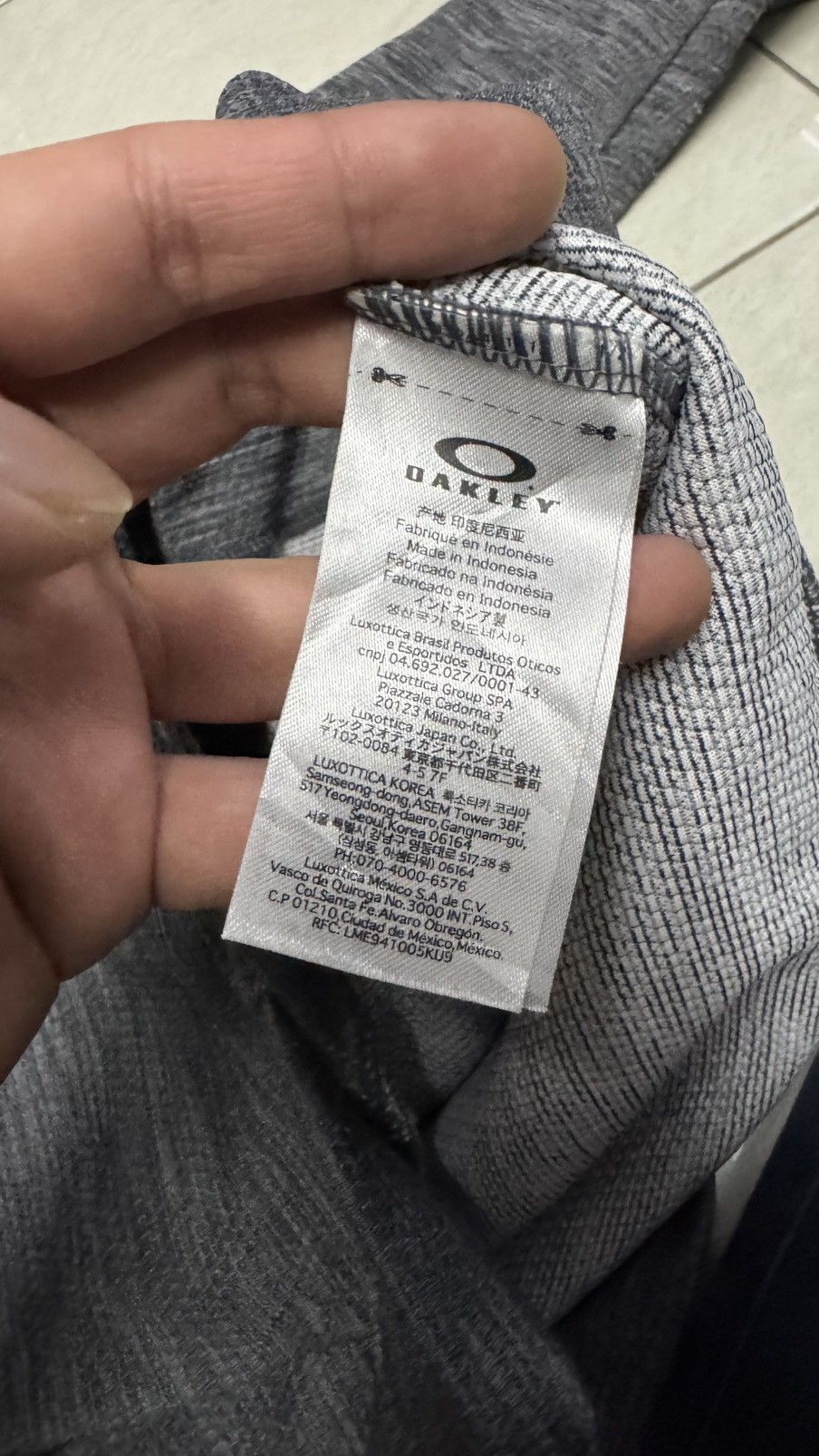 Oakley × Vintage Vintage Hoodie Oakley Size US M / EU 48-50 / 2 - 8 Thumbnail