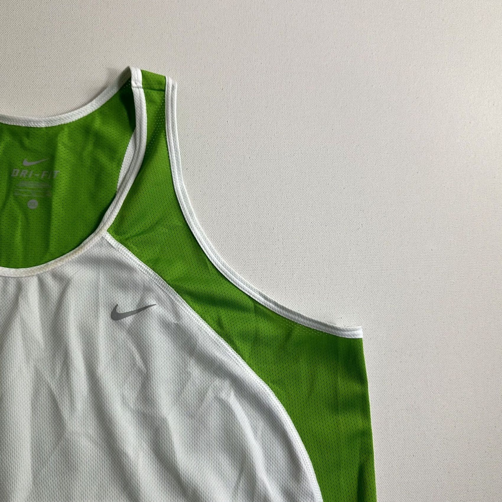 Nike Nike DRI-Fit Womens Racerback Athletic White Green Tank Top XL Sleeveless Size XL / US 12-14 / IT 48-50 - 5 Thumbnail