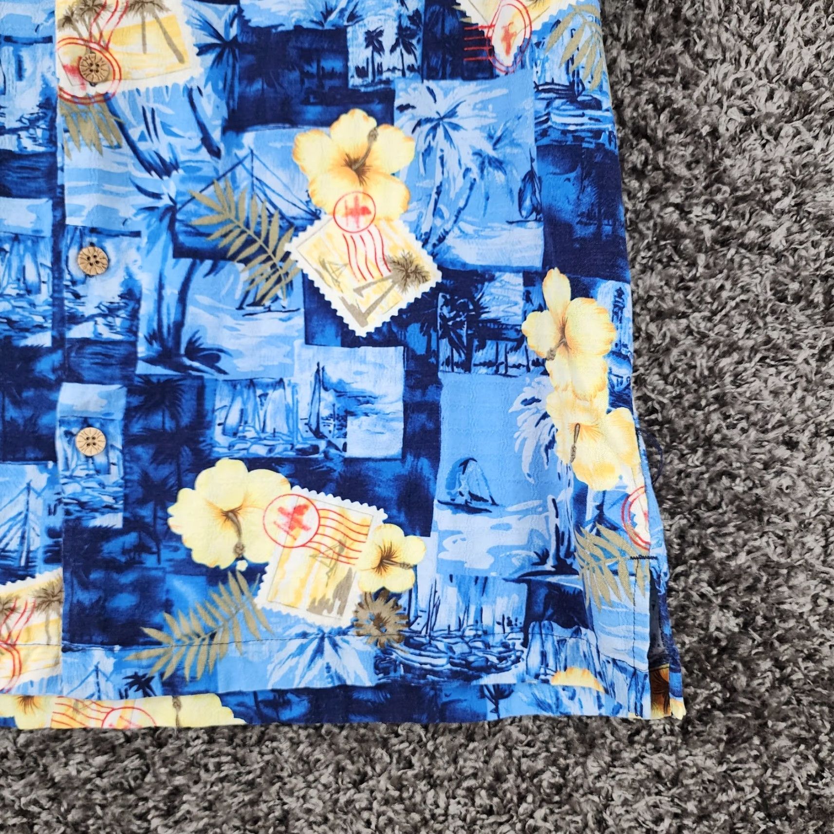 Vintage VINTAGE Caribbean Joe Hawaiian Floral Button-Up Shirt Mens Size L Blue 100% Silk Short Sleeve Size US 33 - 2 Thumbnail