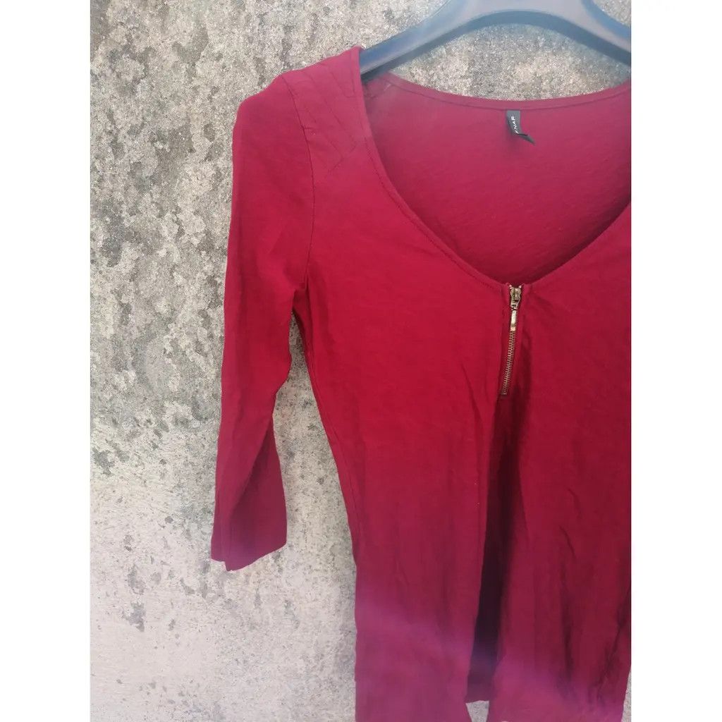 Other NAF NAF Deep Red Zip-Front Top (XS) Size XS / US 0-2 / IT 36-38 - 2 Thumbnail
